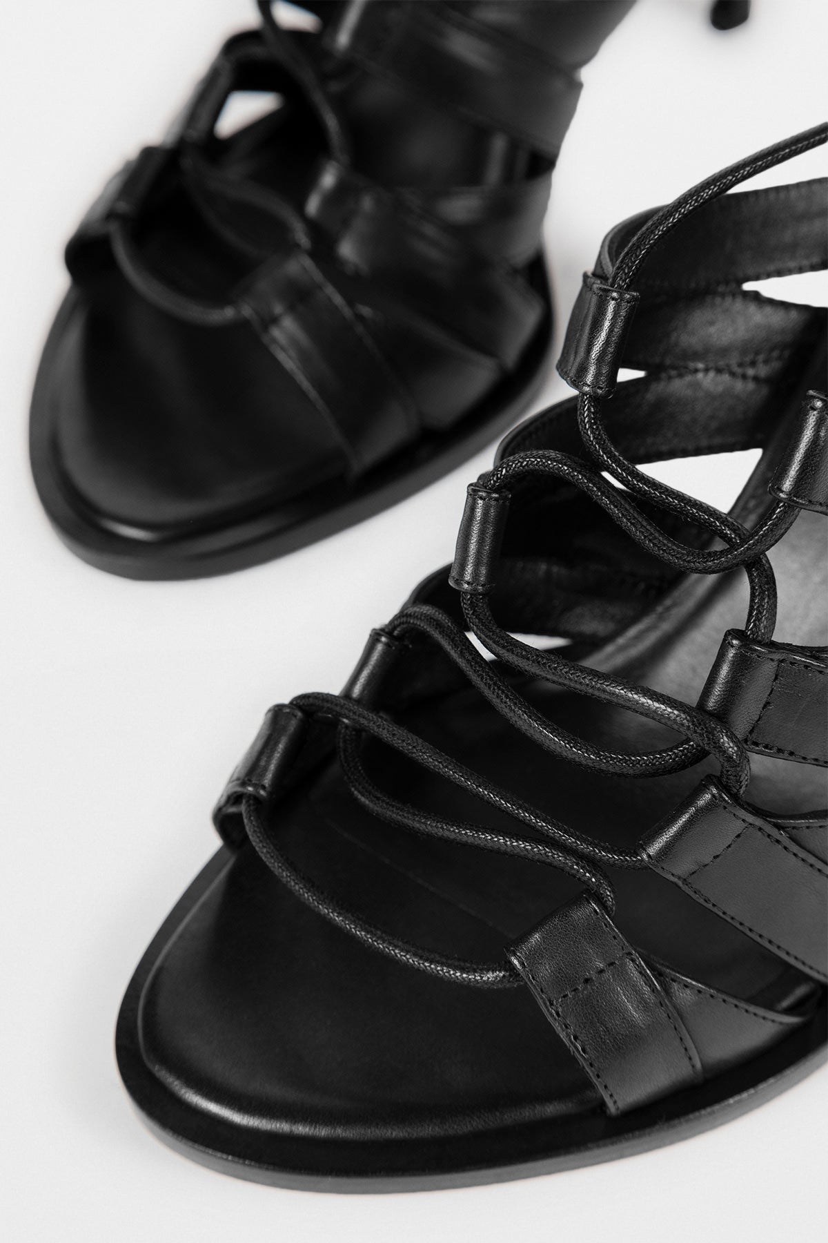 ANN DEMEULEMEESTER サンダル ヒール Woman Sandals – Ann Demeulemeester