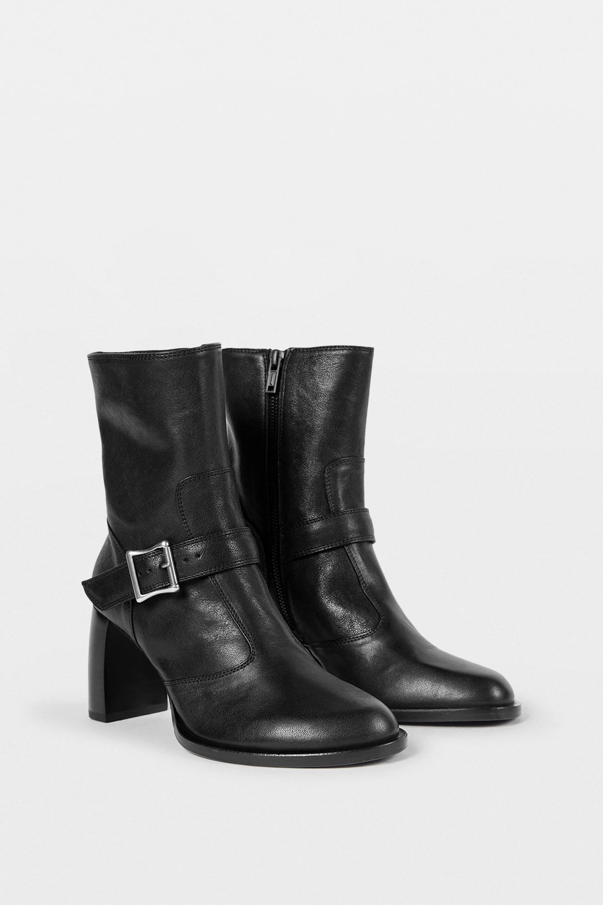 FOOTWEAR – Ann Demeulemeester