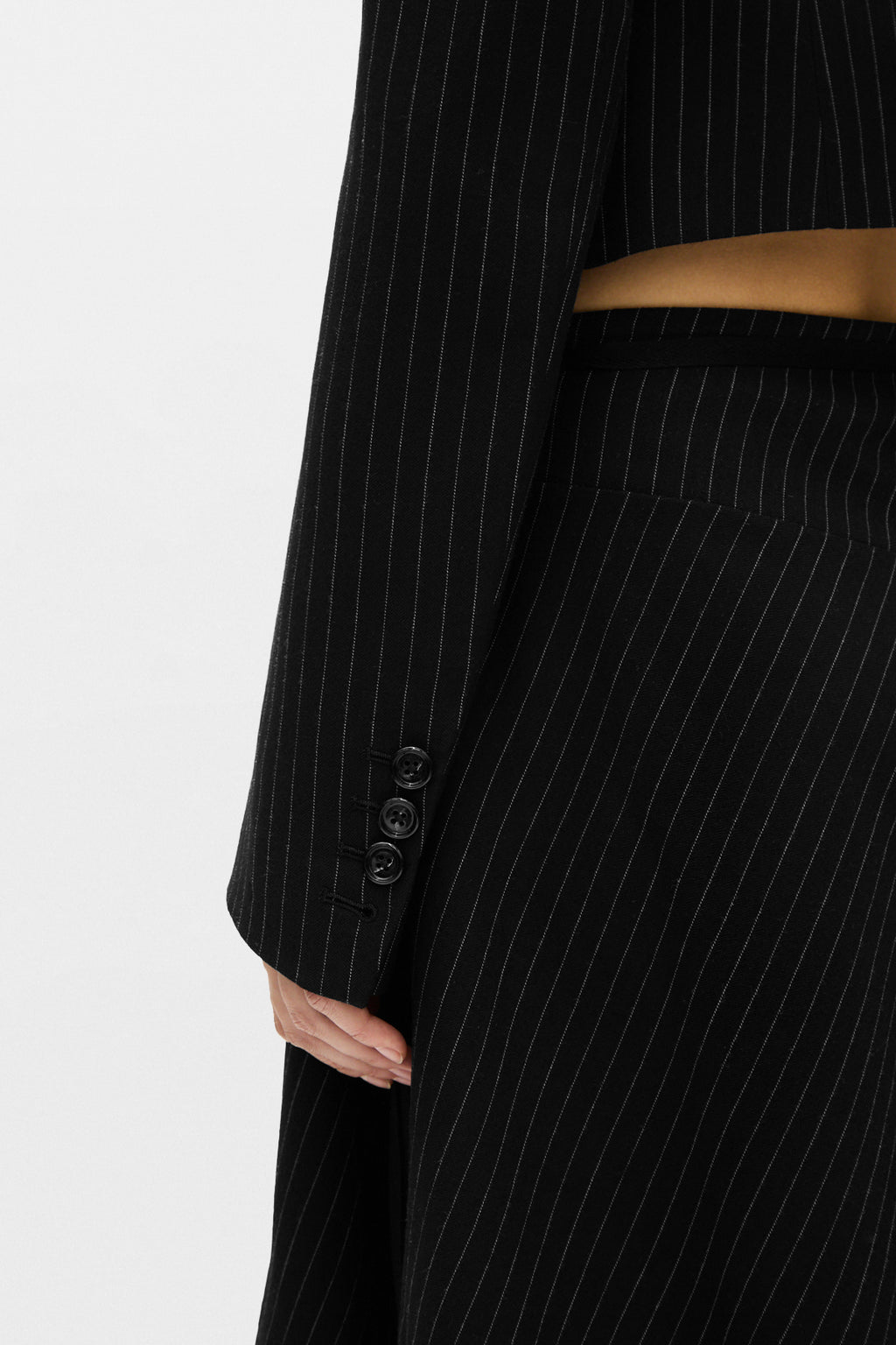 Manda Cropped Blazer 