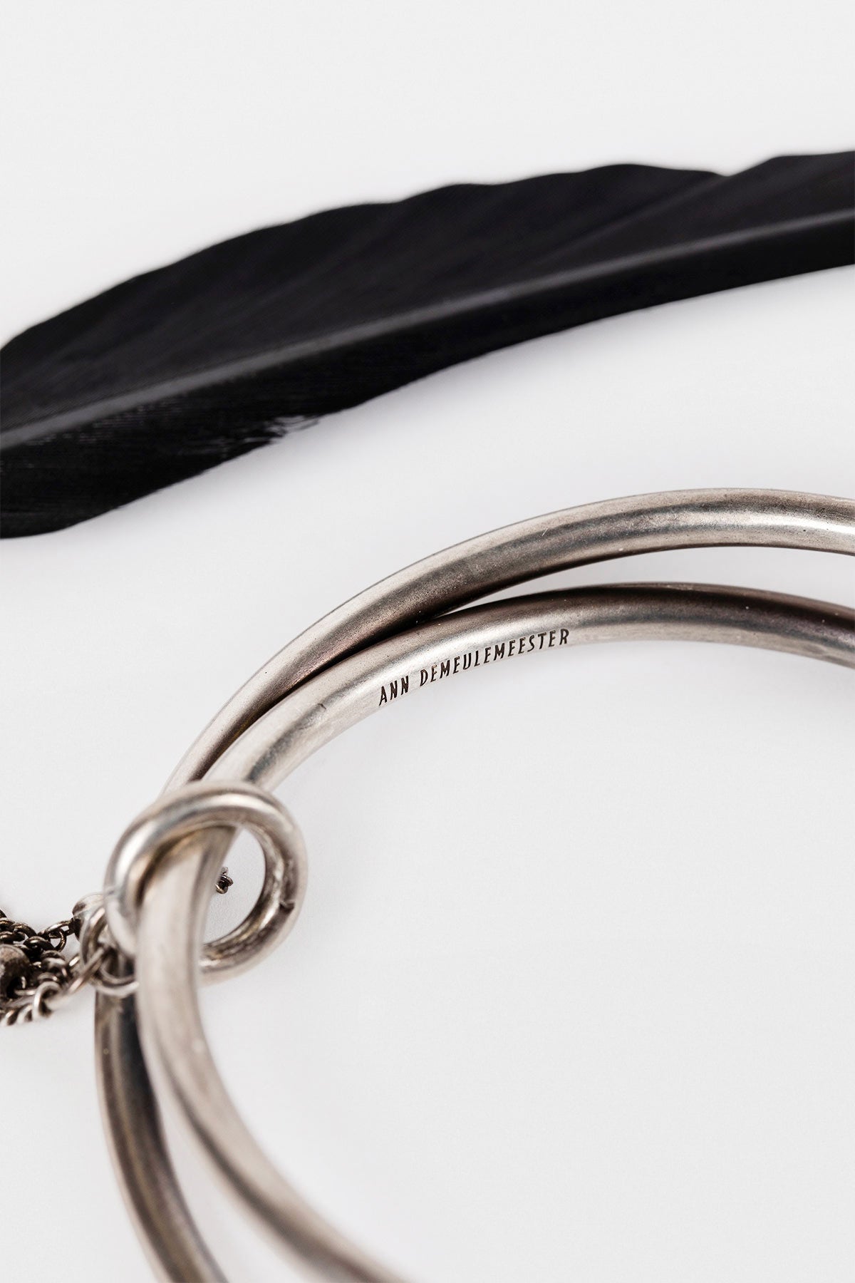女性用ブレスレット – Ann Demeulemeester