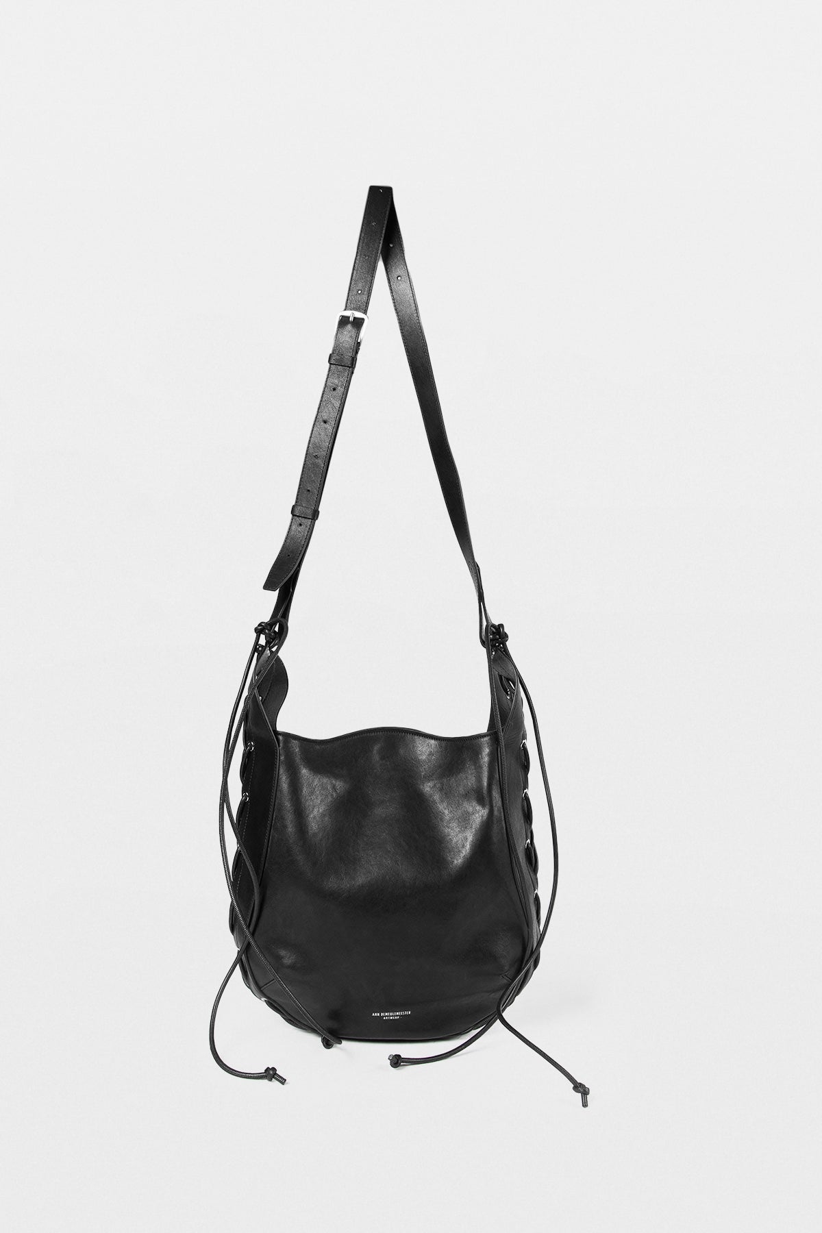ACCESSORIES – Ann Demeulemeester