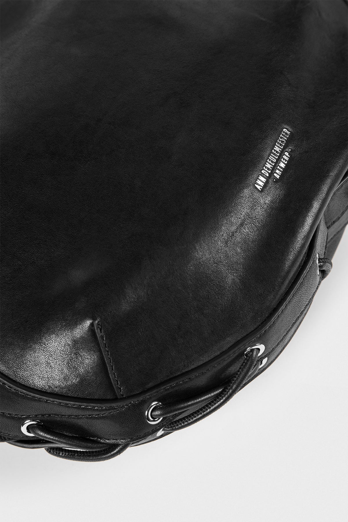 Ravdna Mittlere Schultertasche 