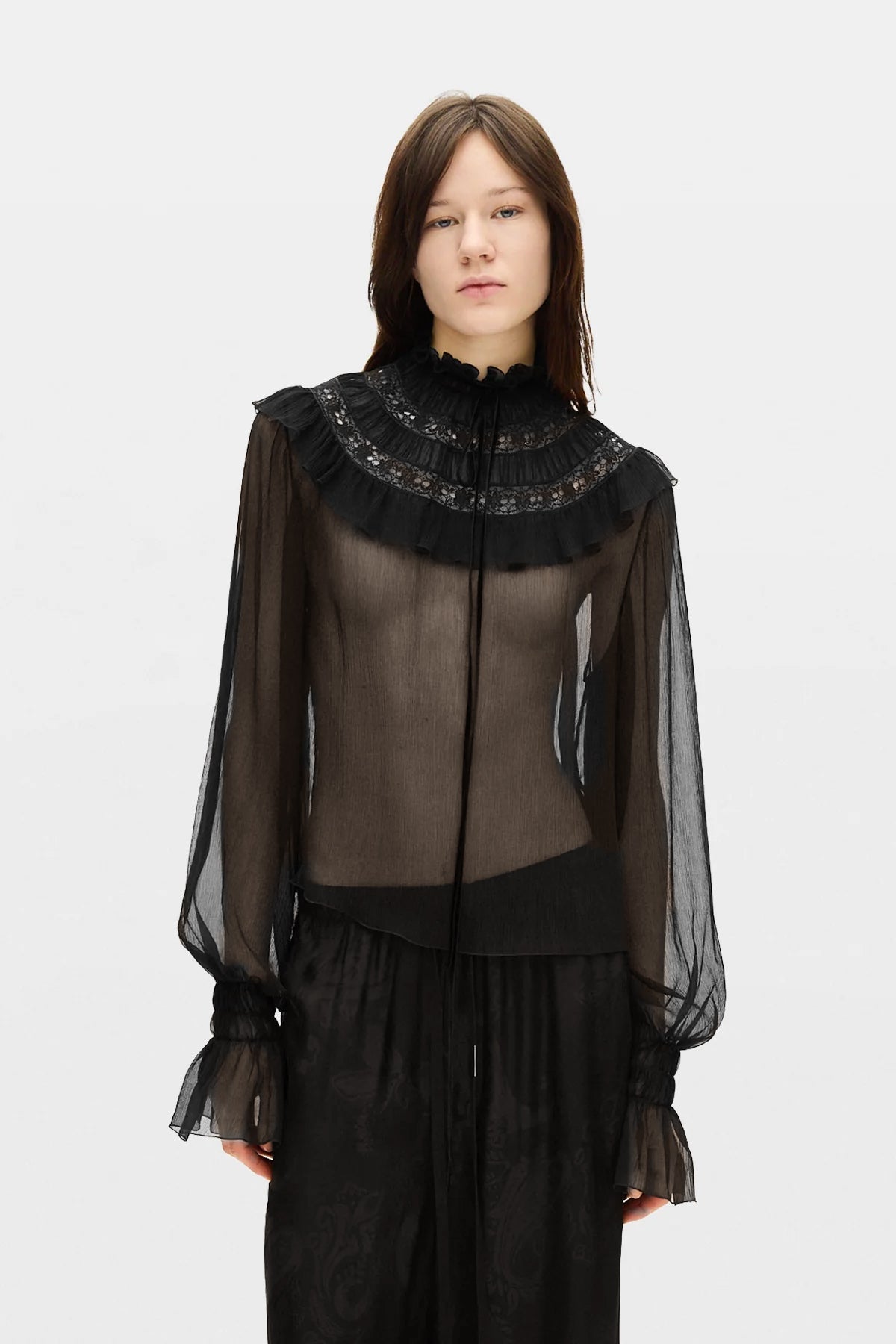 Palvi Ruffle Collar Top