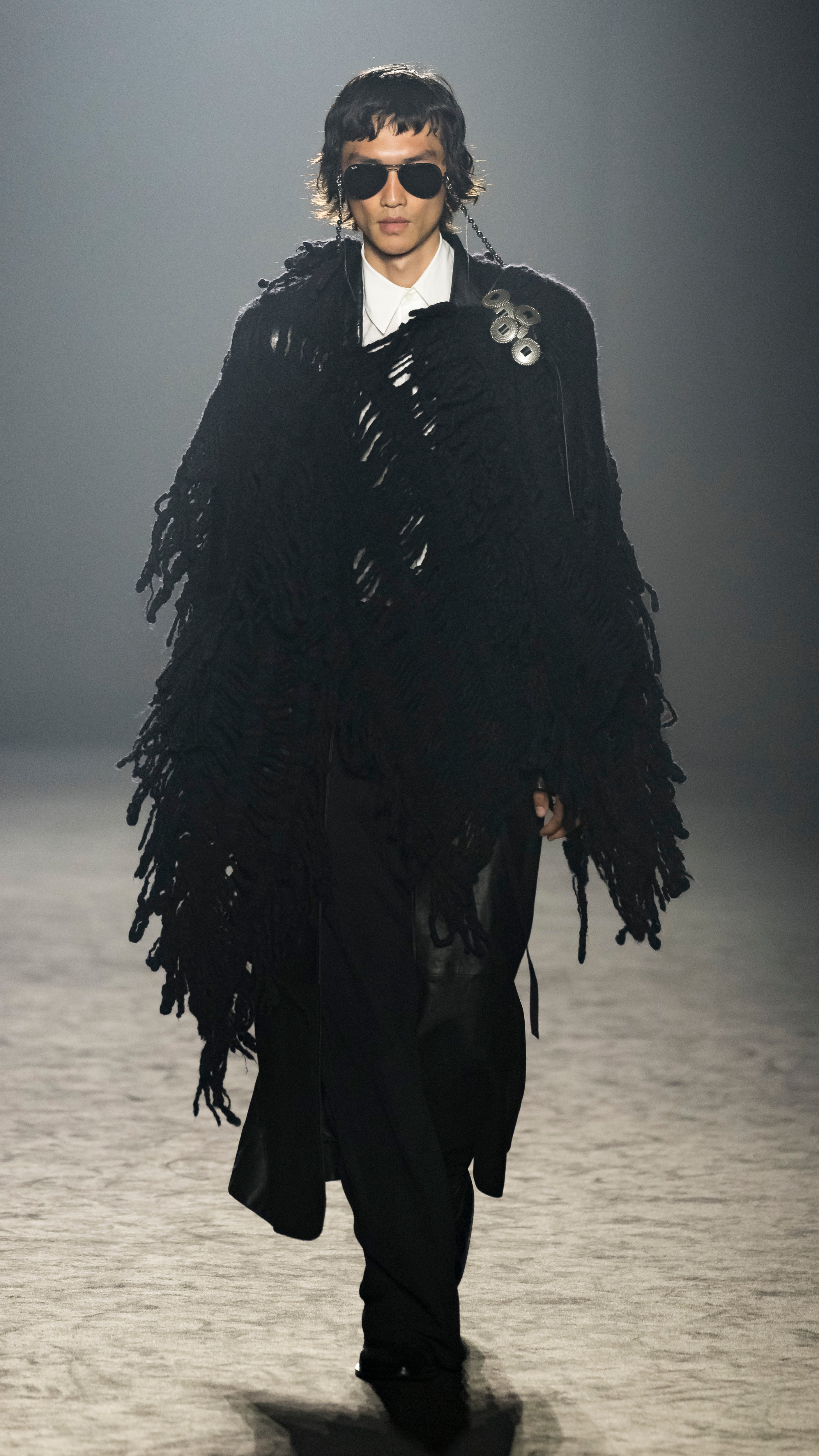 Autumn / Winter 25 – Ann Demeulemeester