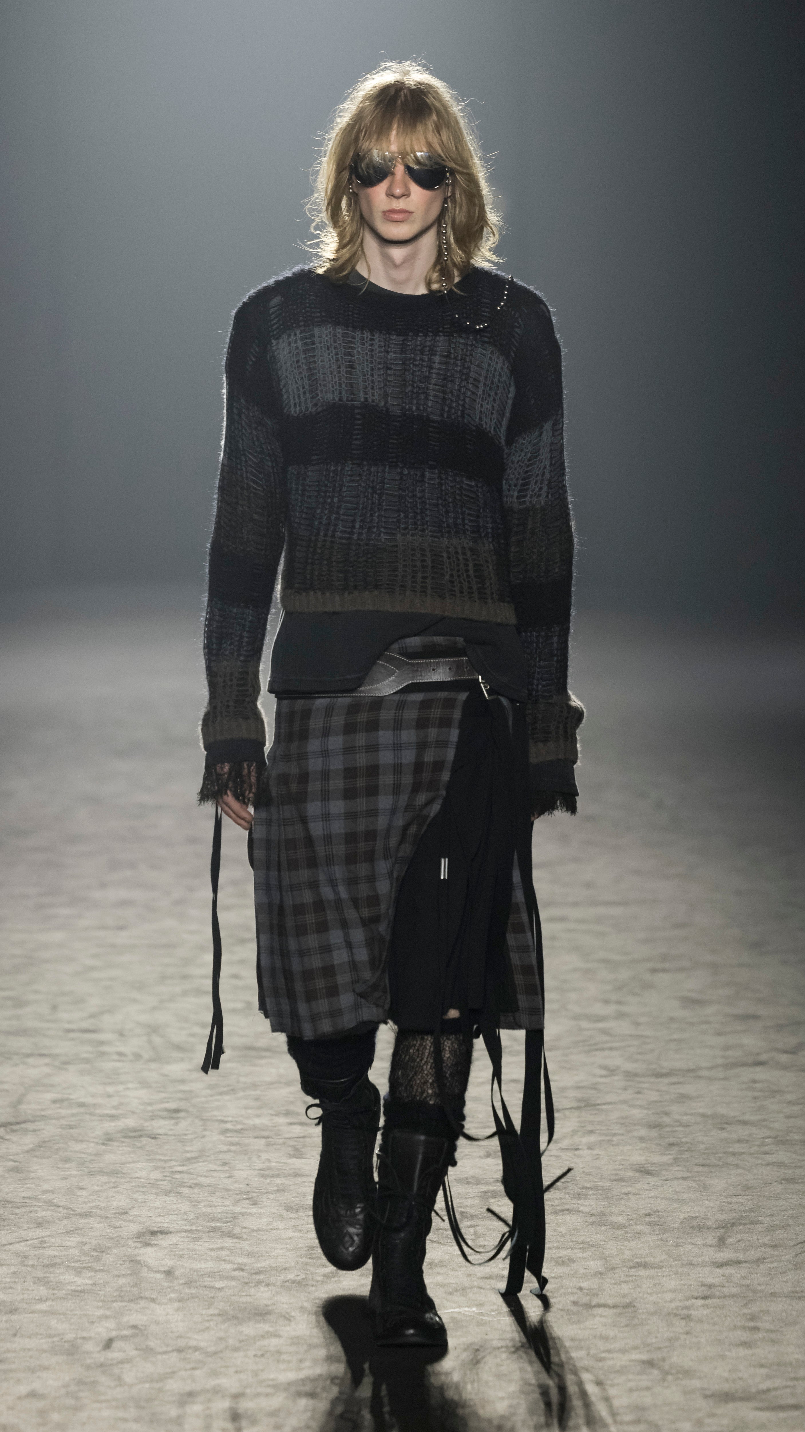 Autumn / Winter 25 – Ann Demeulemeester