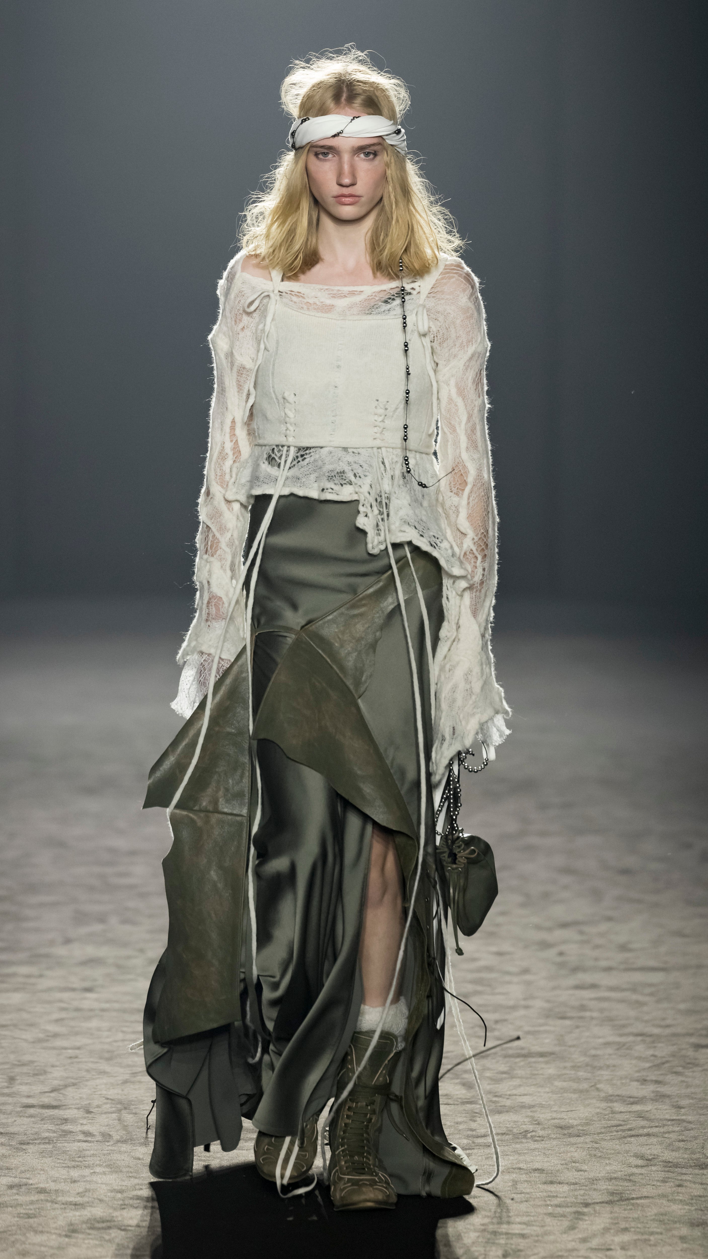 Autumn / Winter 25 – Ann Demeulemeester