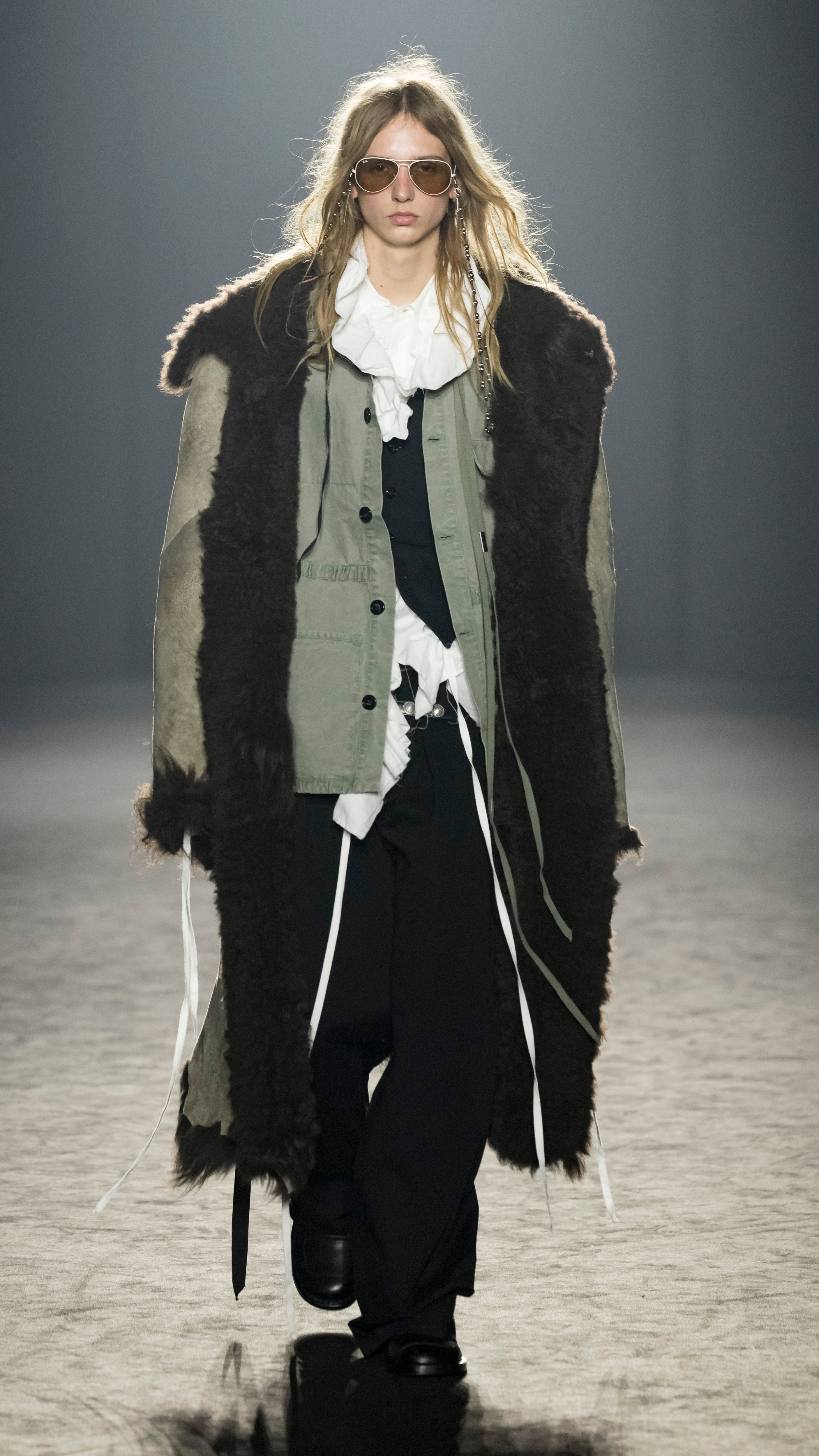 Autumn / Winter 25 – Ann Demeulemeester