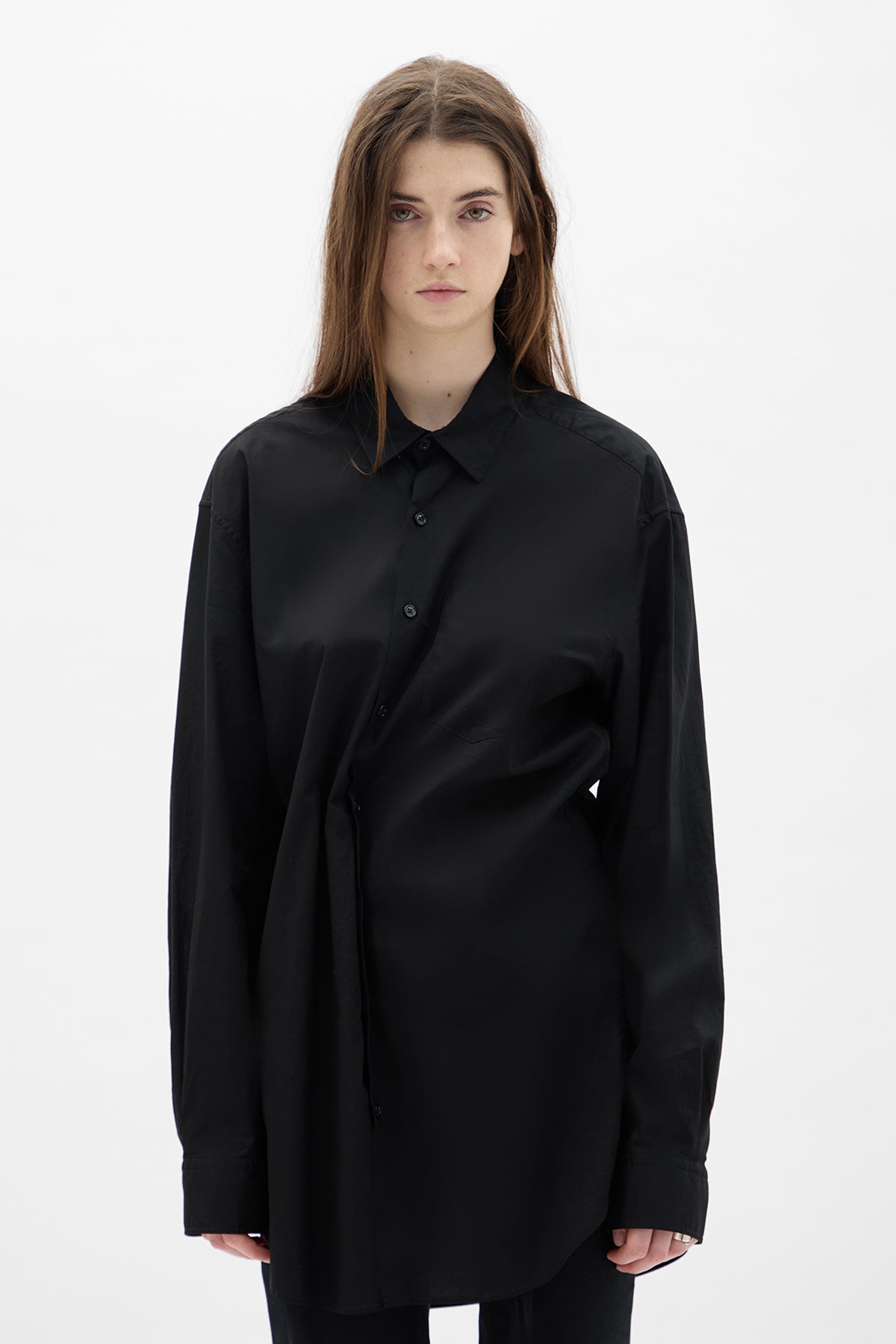 ANN DEMEULEMEESTER コットン 比翼 黒 ドレス 長袖 シャツ Elisabeth Long High Comfort Shirt – Ann Demeulemeester
