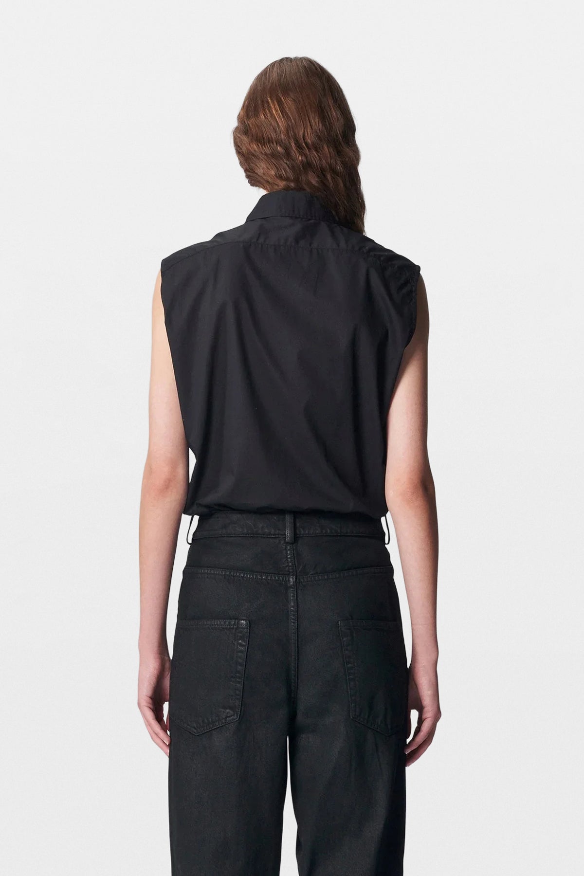 Desiree Sleeveless Cropped Standard Shirt