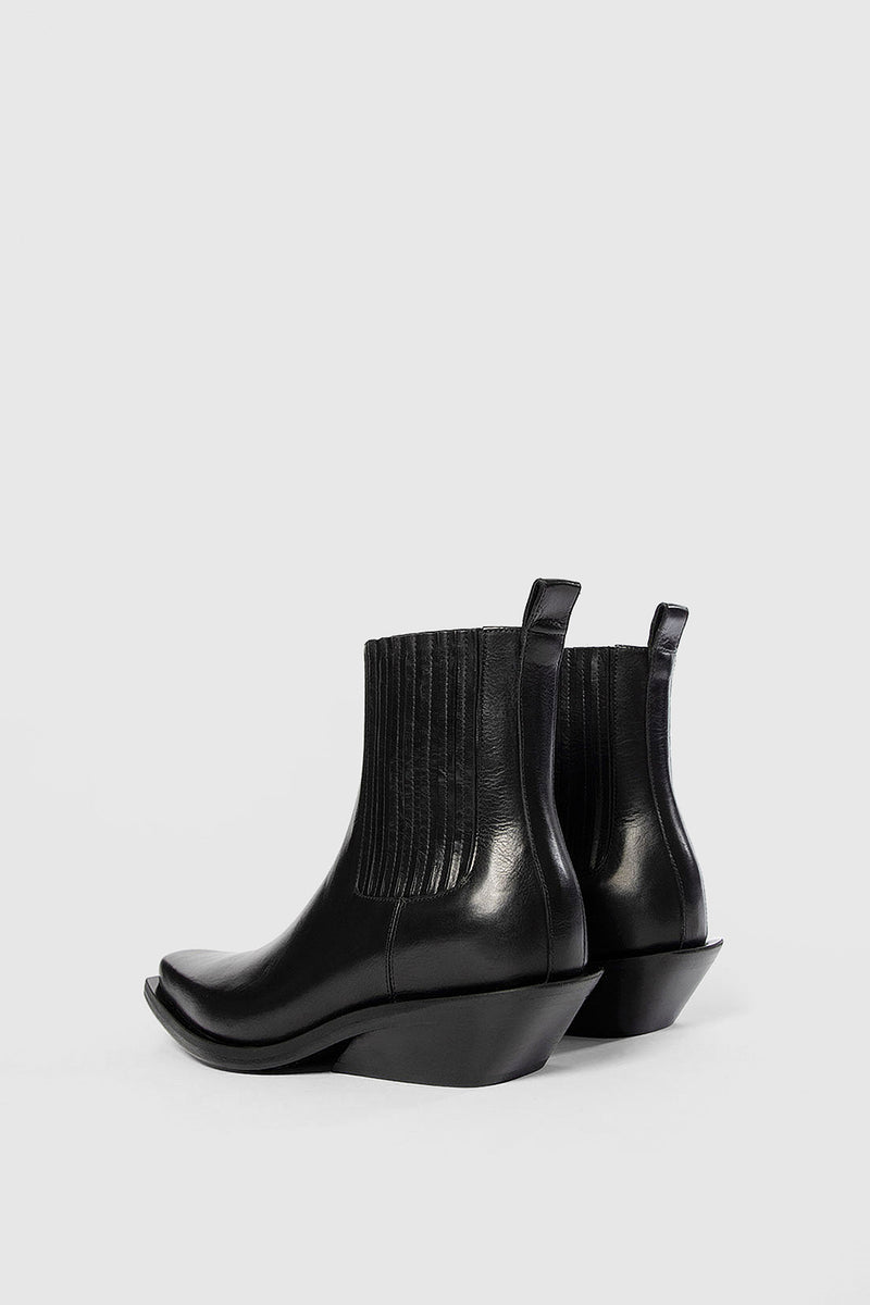 Harper Pointy Medium Heel Chelsea Boots