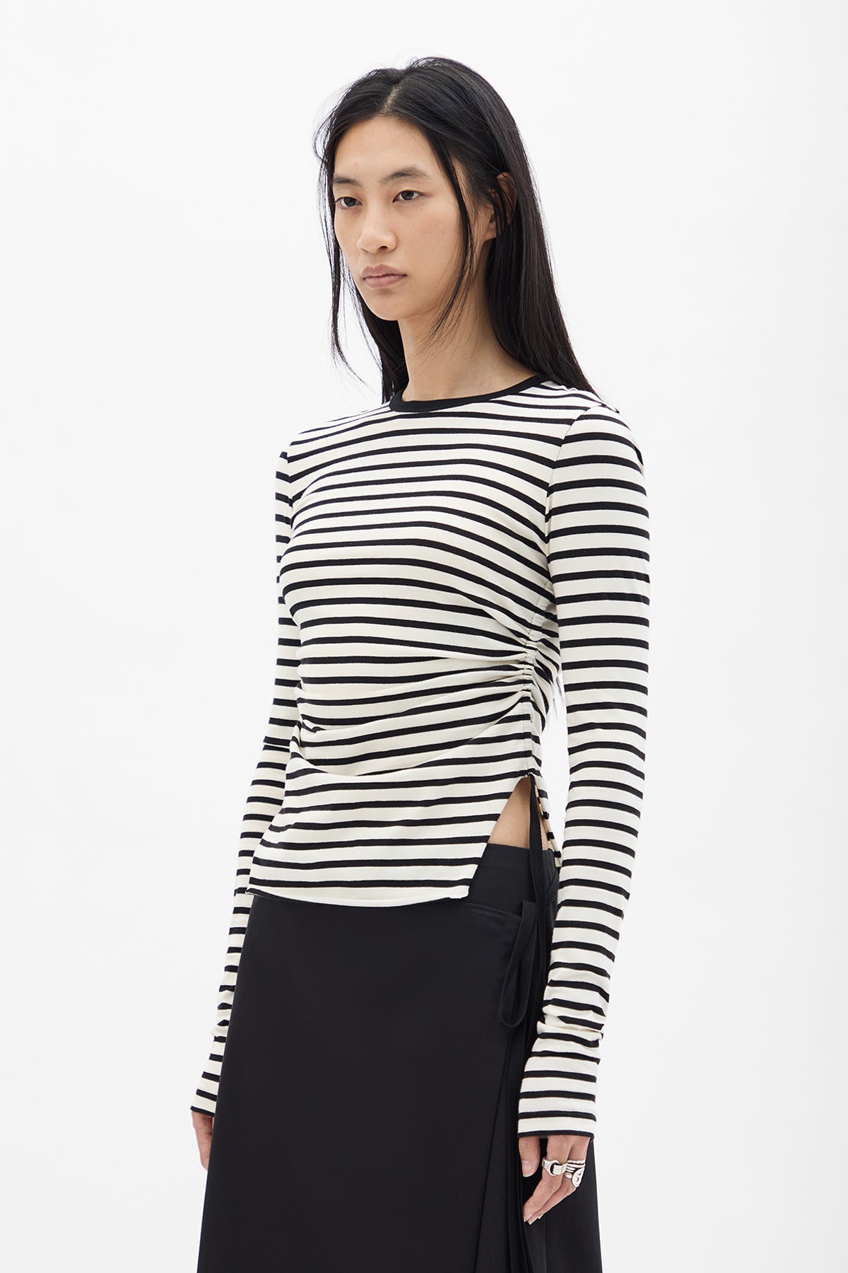 Oke Wrinkled Cropped Long Sleeve Top