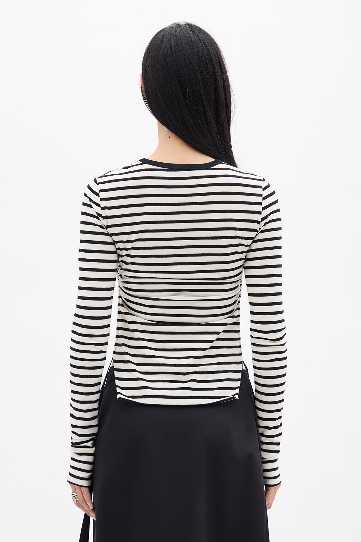 Oke Wrinkled Cropped Long Sleeve Top