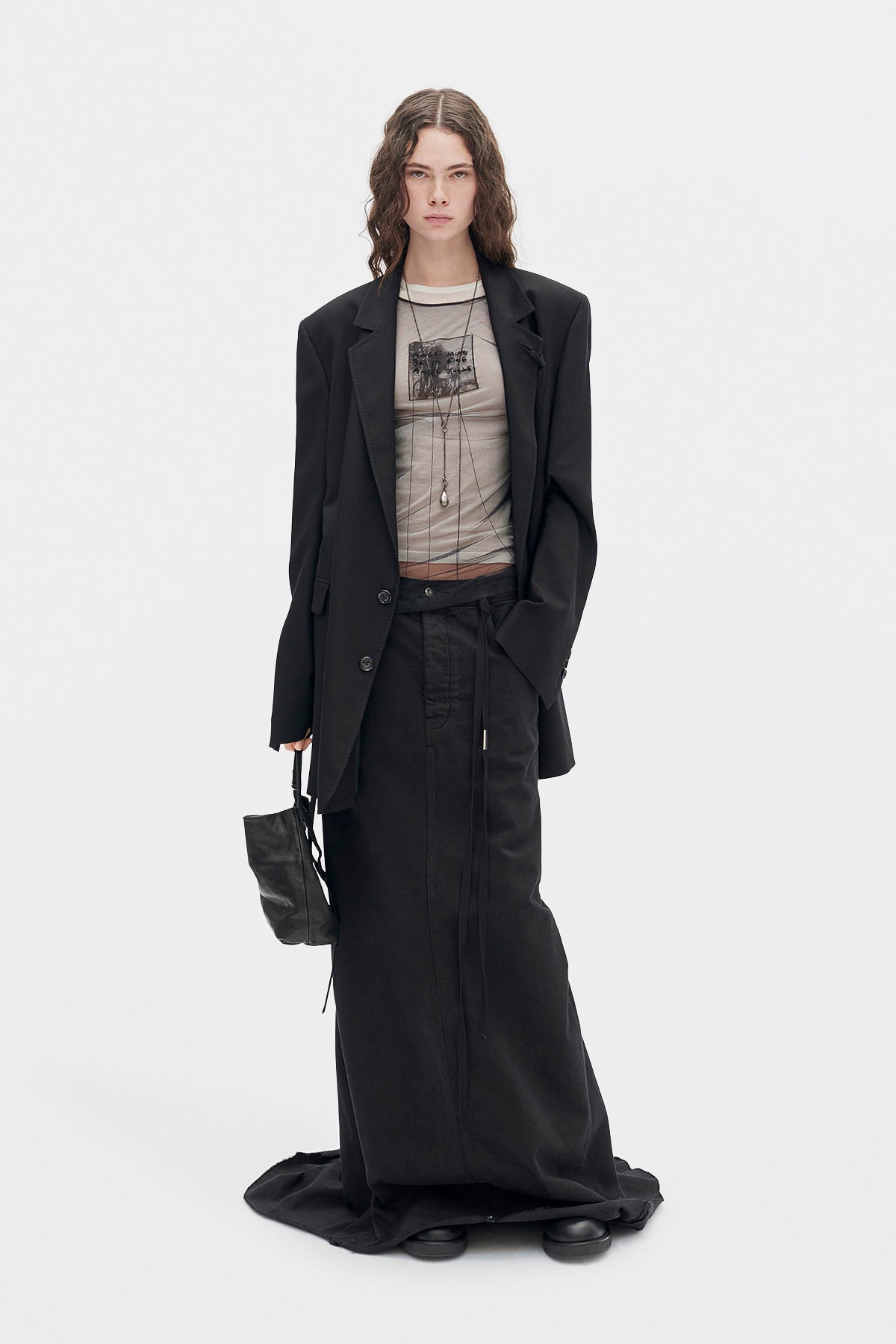 秋冬2025ニットウェアコレクション – Ann Demeulemeester