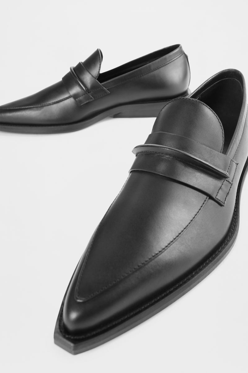 Rappana Pointy Loafers