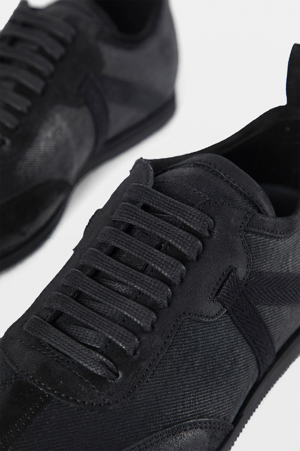 Siru Soft Low Top Boxing Sneakers