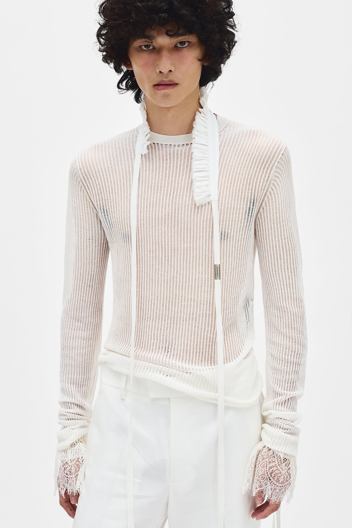 Augustin Collar With Raw Edge Ruffles