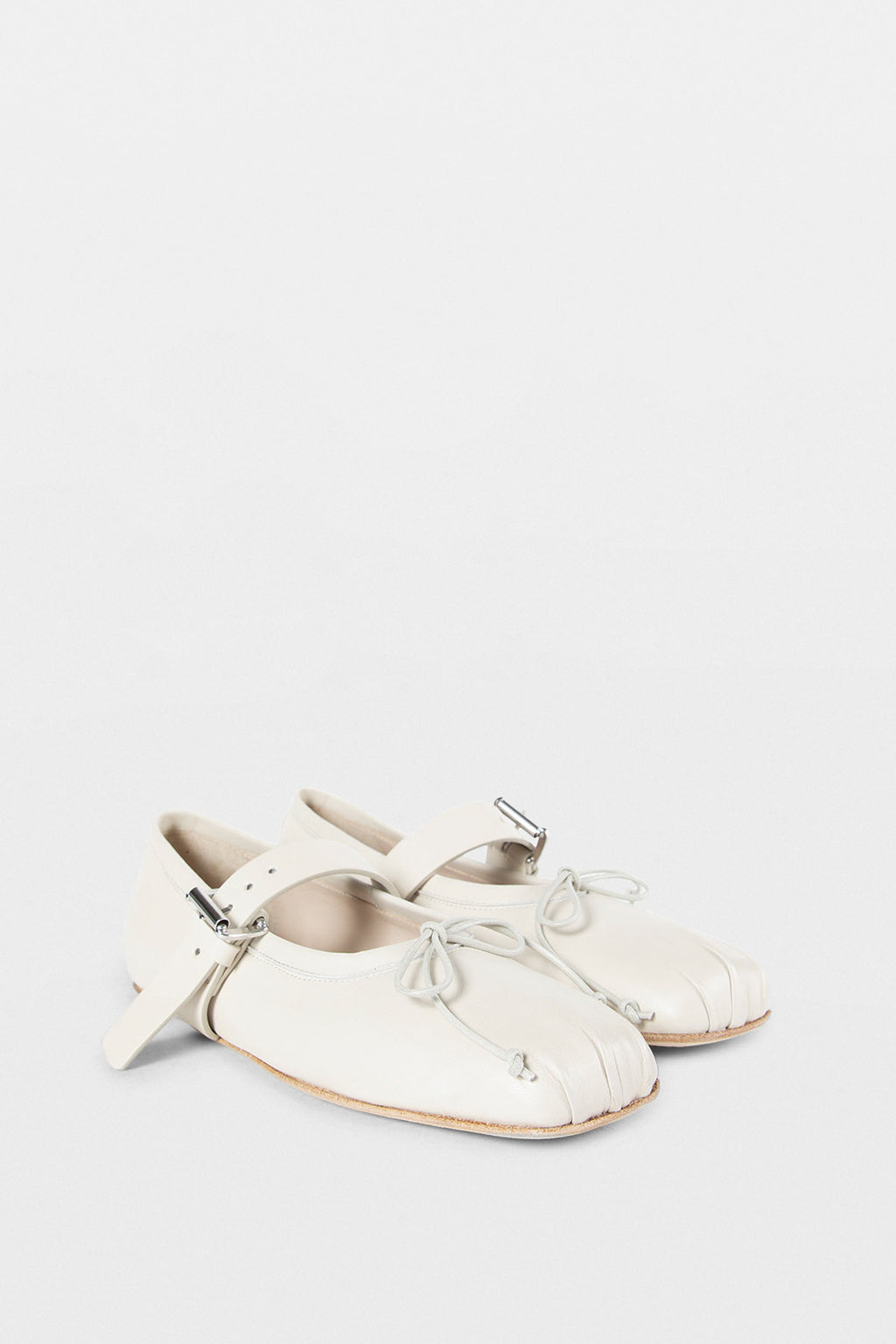 ANN DEMEULEMEESTER FEMME  CHAUSSURES PLATES 