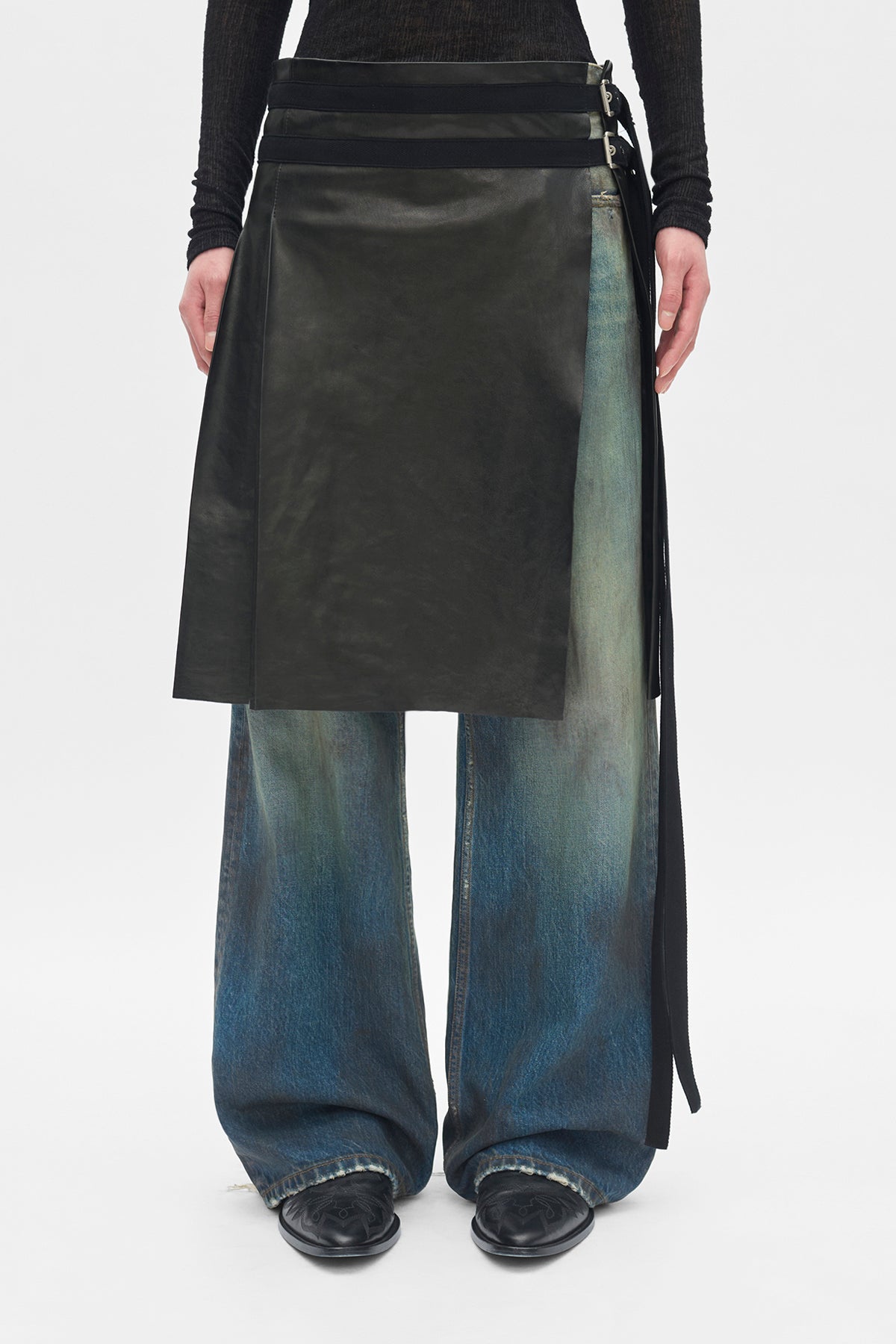 セール – Ann Demeulemeester