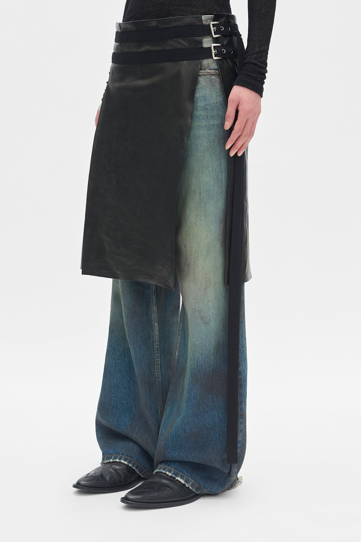 セール – Ann Demeulemeester