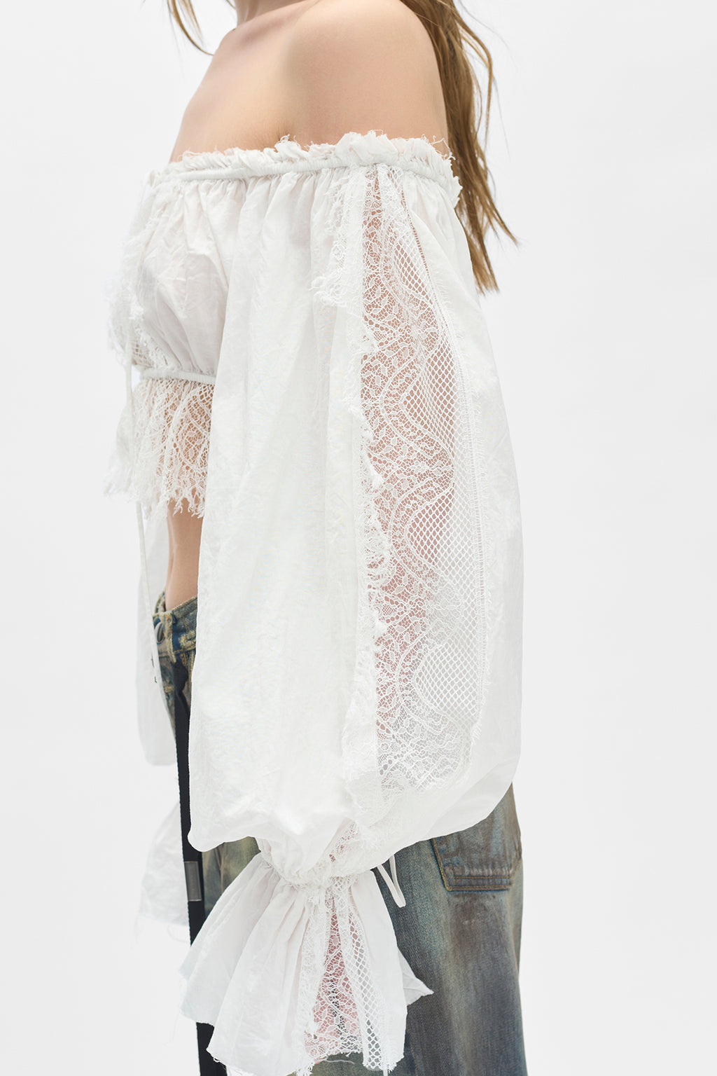 Jorunn Crop Top With Distressed Lace Details