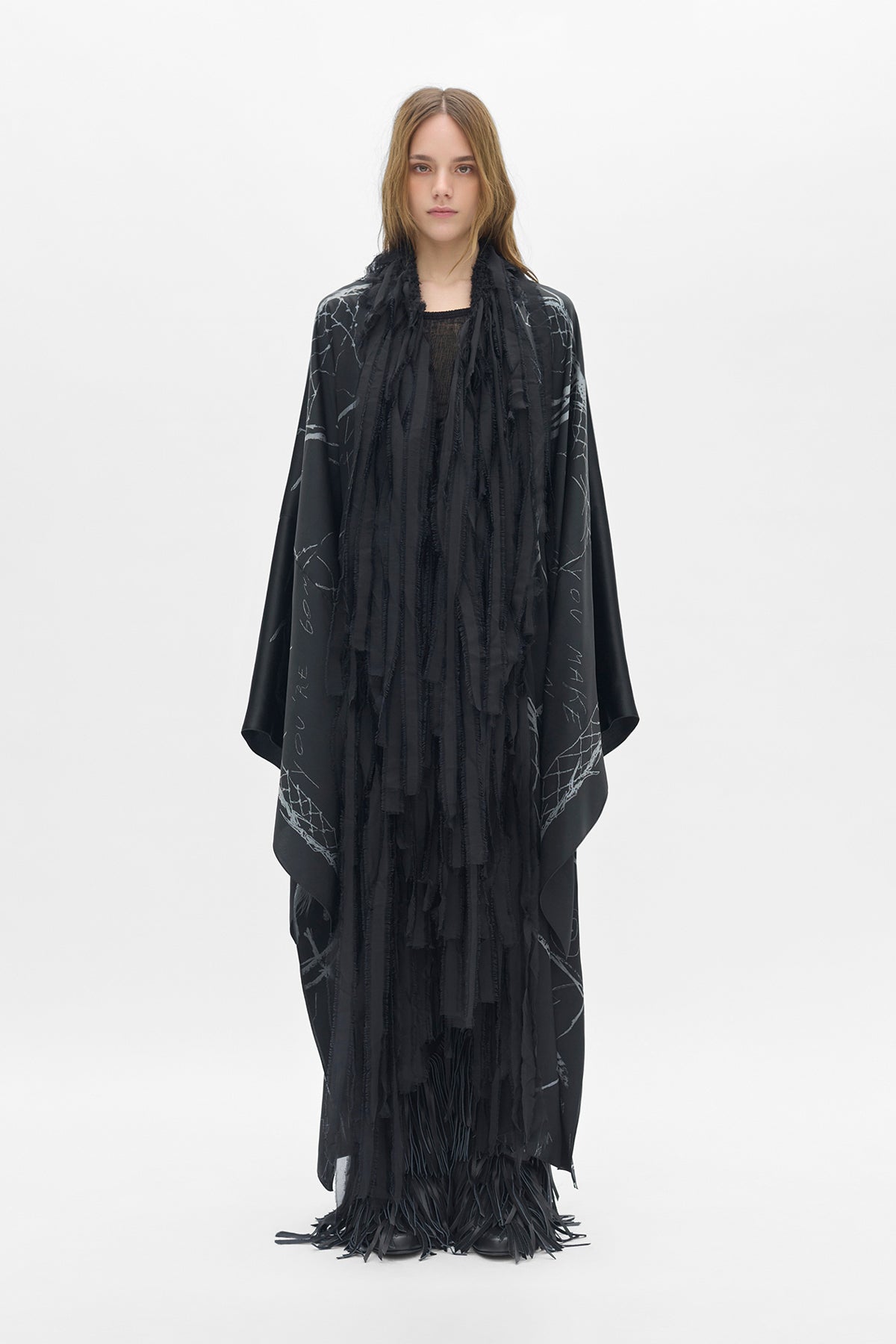 Fora Macrame Embroidery Robe