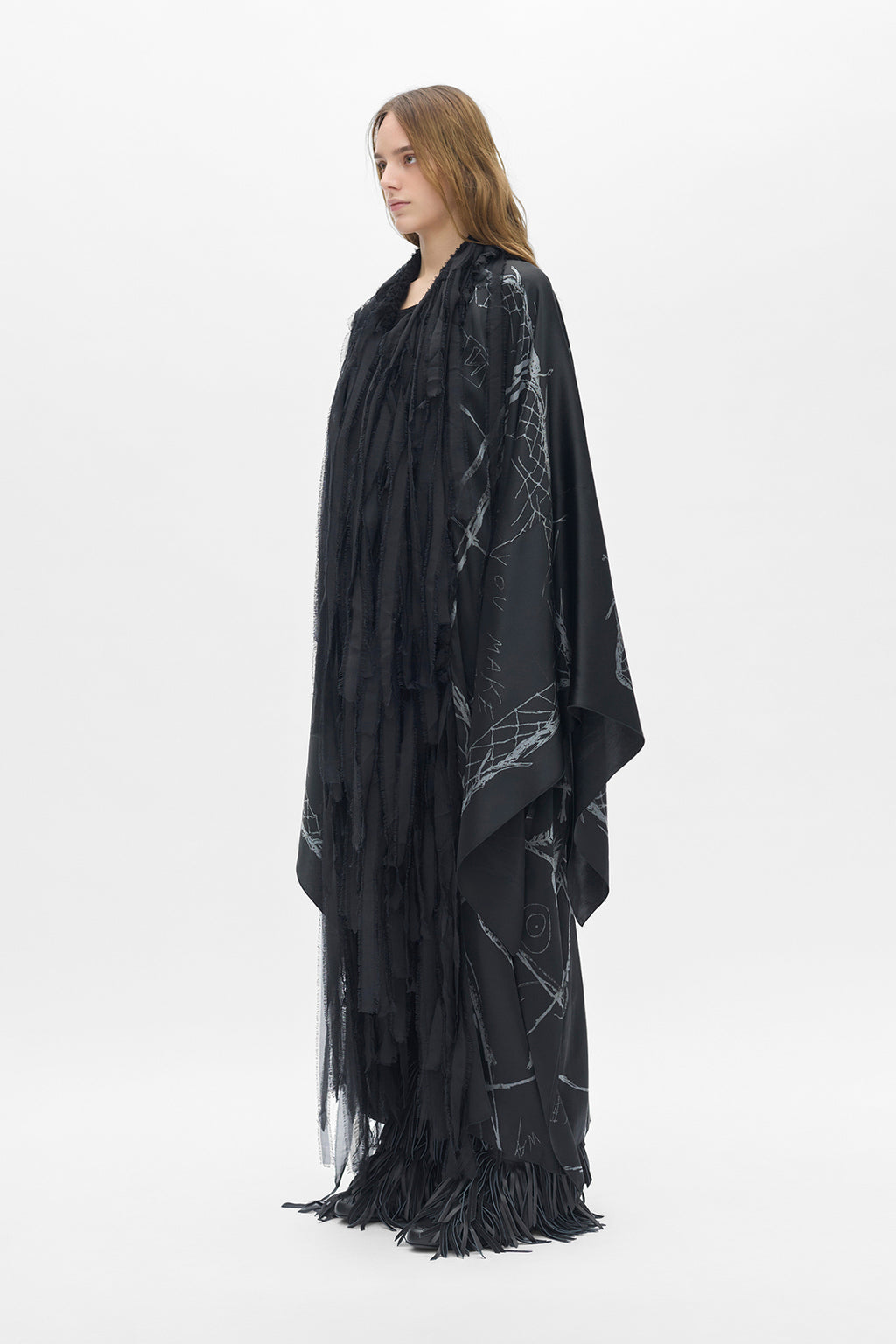 Fora Macrame Embroidery Robe