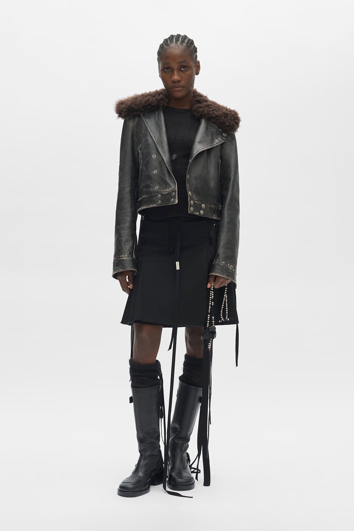 ANN DEMEULEMEESTER ブラック バルーンスカート 36 ANN DEMEULEMEESTER ブラック バルーンスカート 36 ANN DEMEULEMEESTER