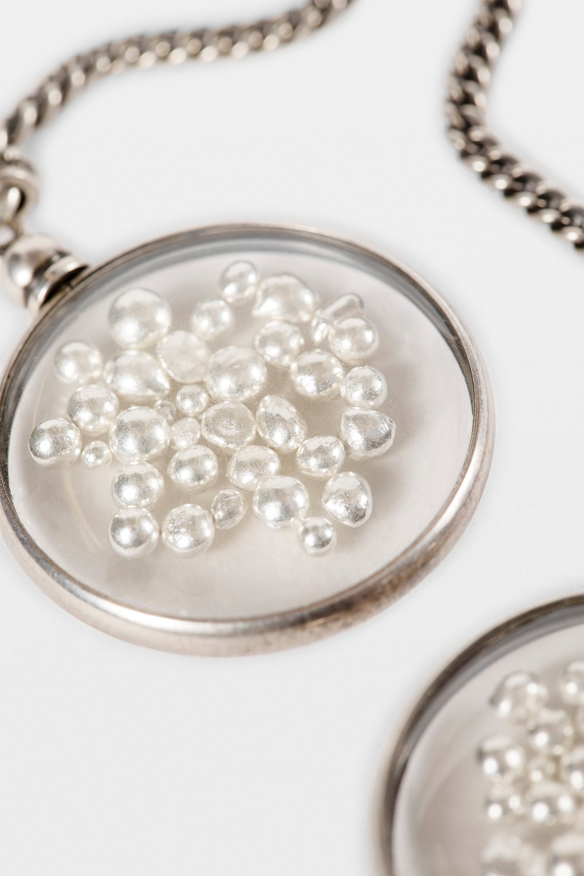 Bilha Medaillon Earrings