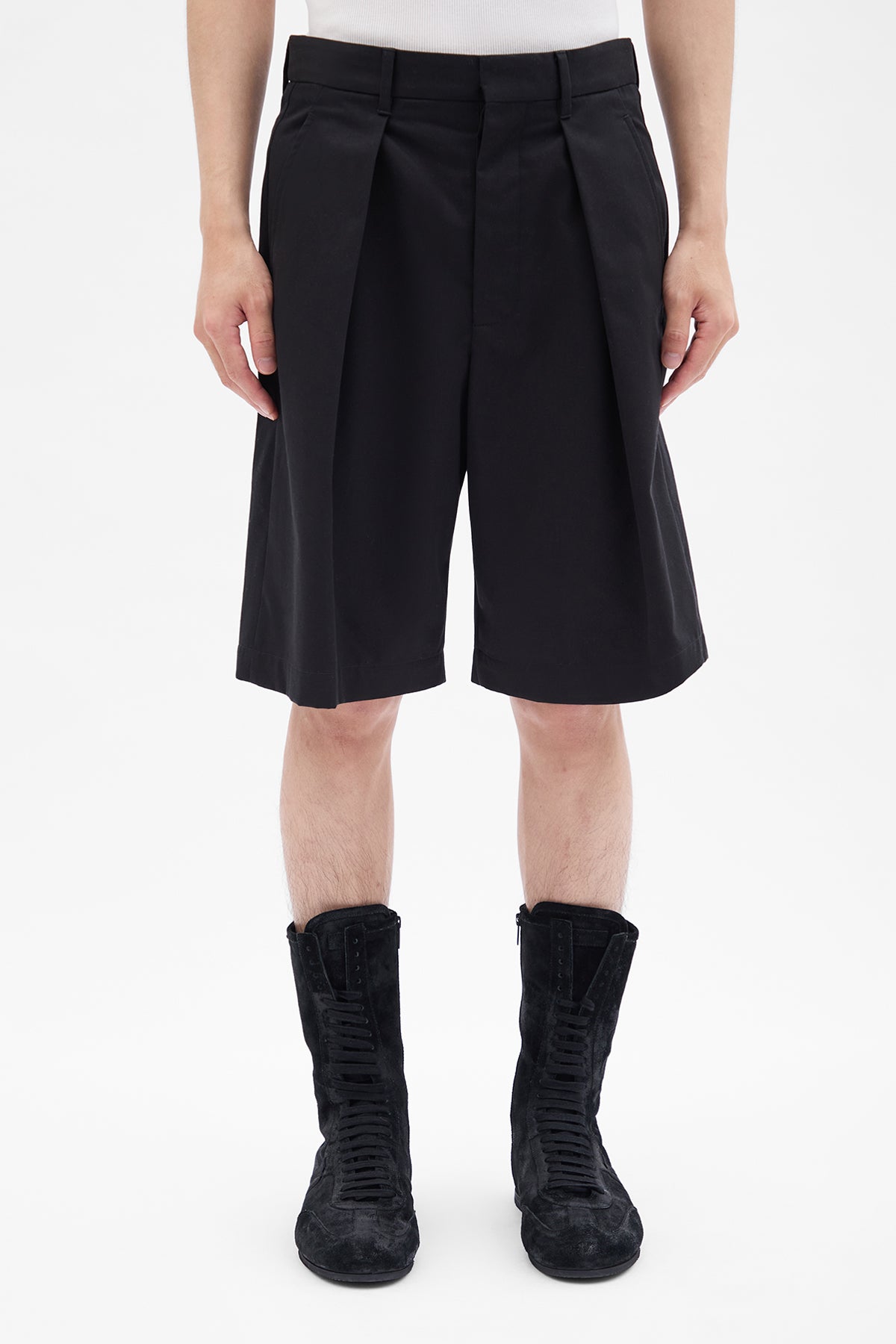 Noralft Wide Leg Pleated Shorts