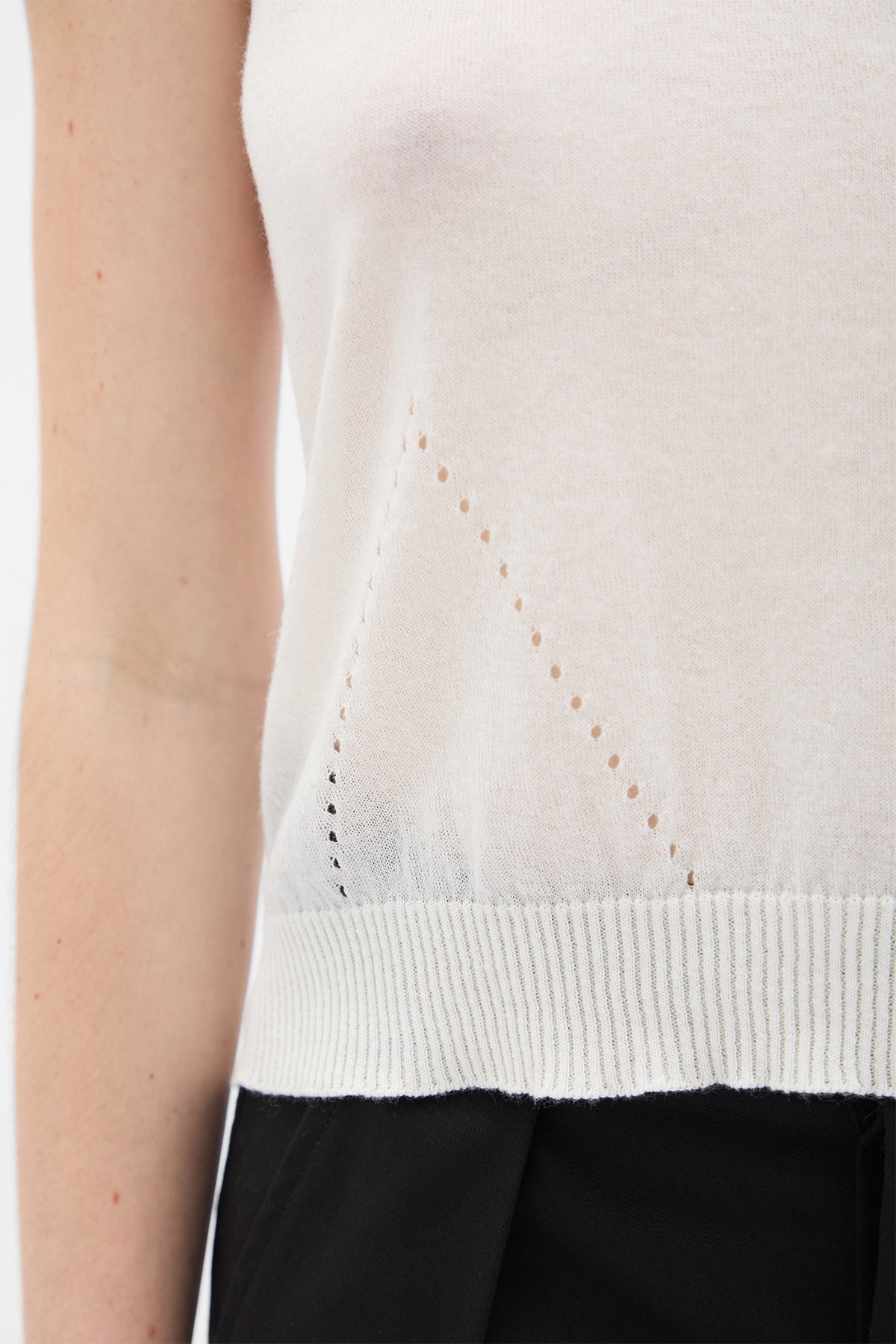 حياكة من القطن الفاخر والكشمير والحرير 