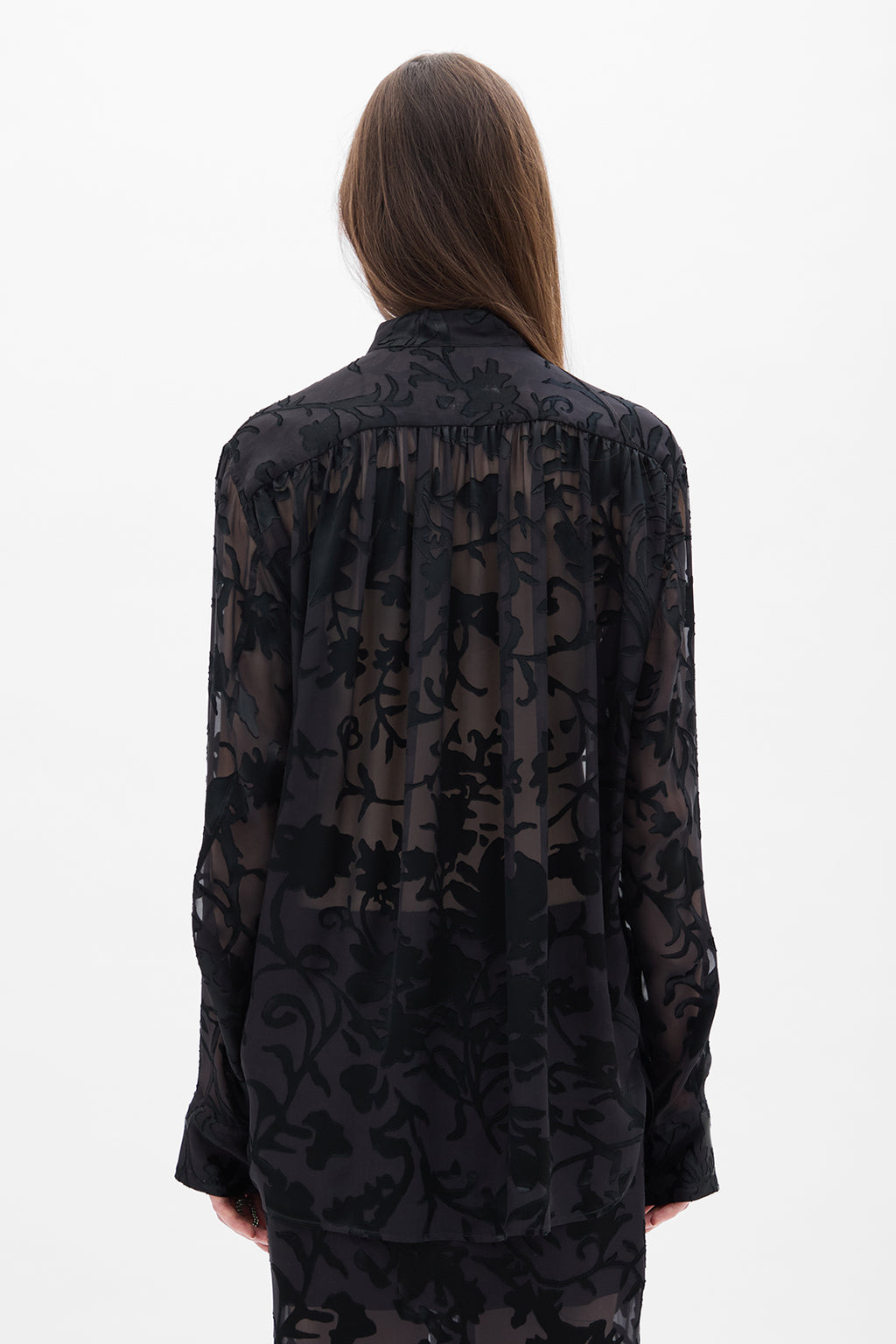 Dien Standard Collar Long Shirt with Foulard