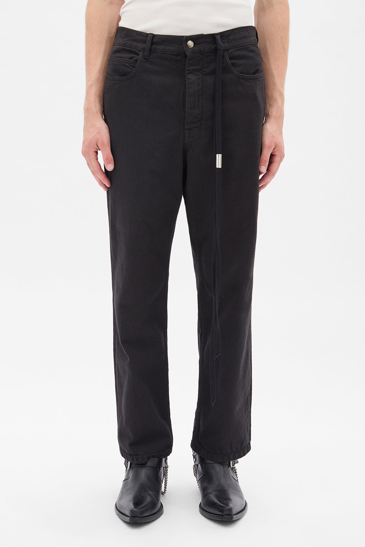 بنطلون هودور بخمسة جيوب بخصر عالٍ ومستقيم 