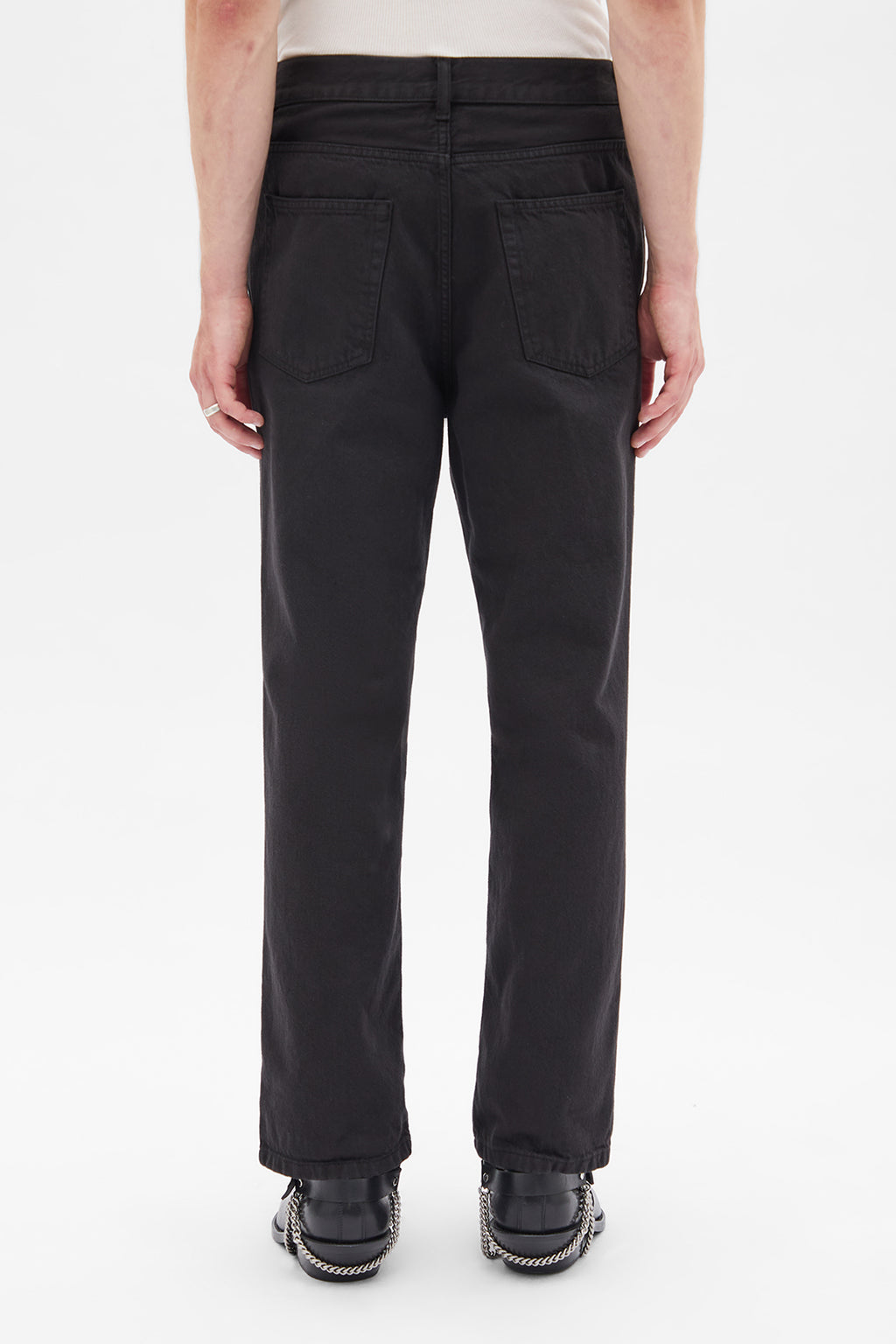 بنطلون هودور بخمسة جيوب بخصر عالٍ ومستقيم 