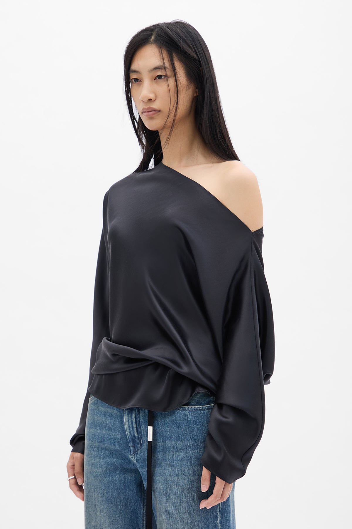 Woman Tops – Ann Demeulemeester