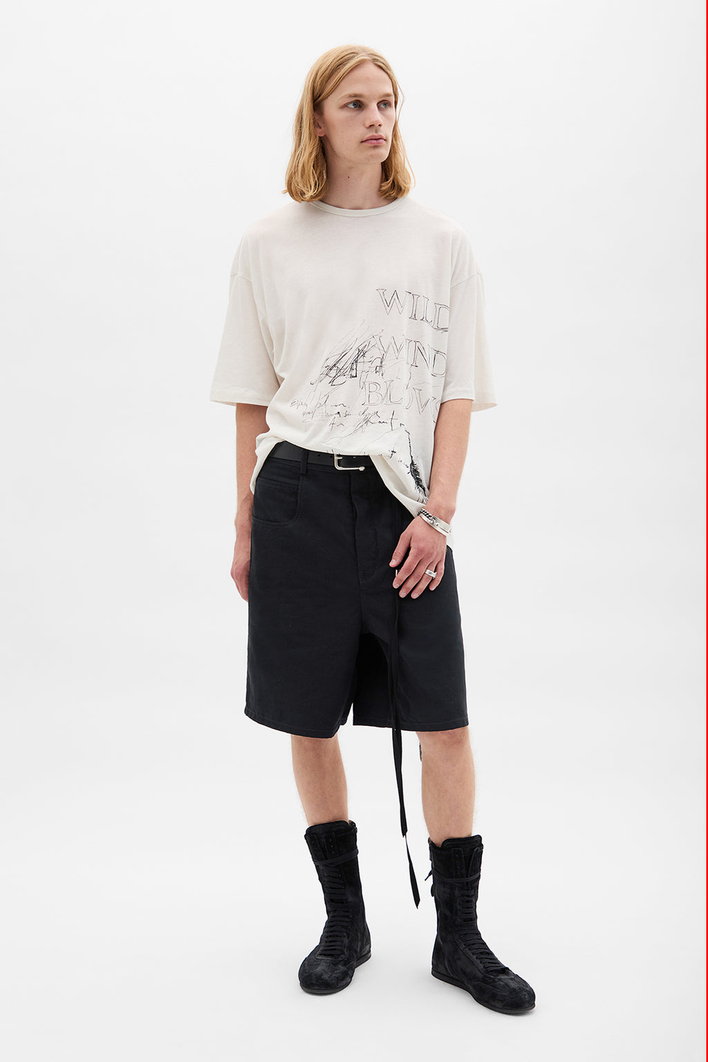 ديتر ''الرياح البرية تهب'' تي شيرت عالي الراحة 