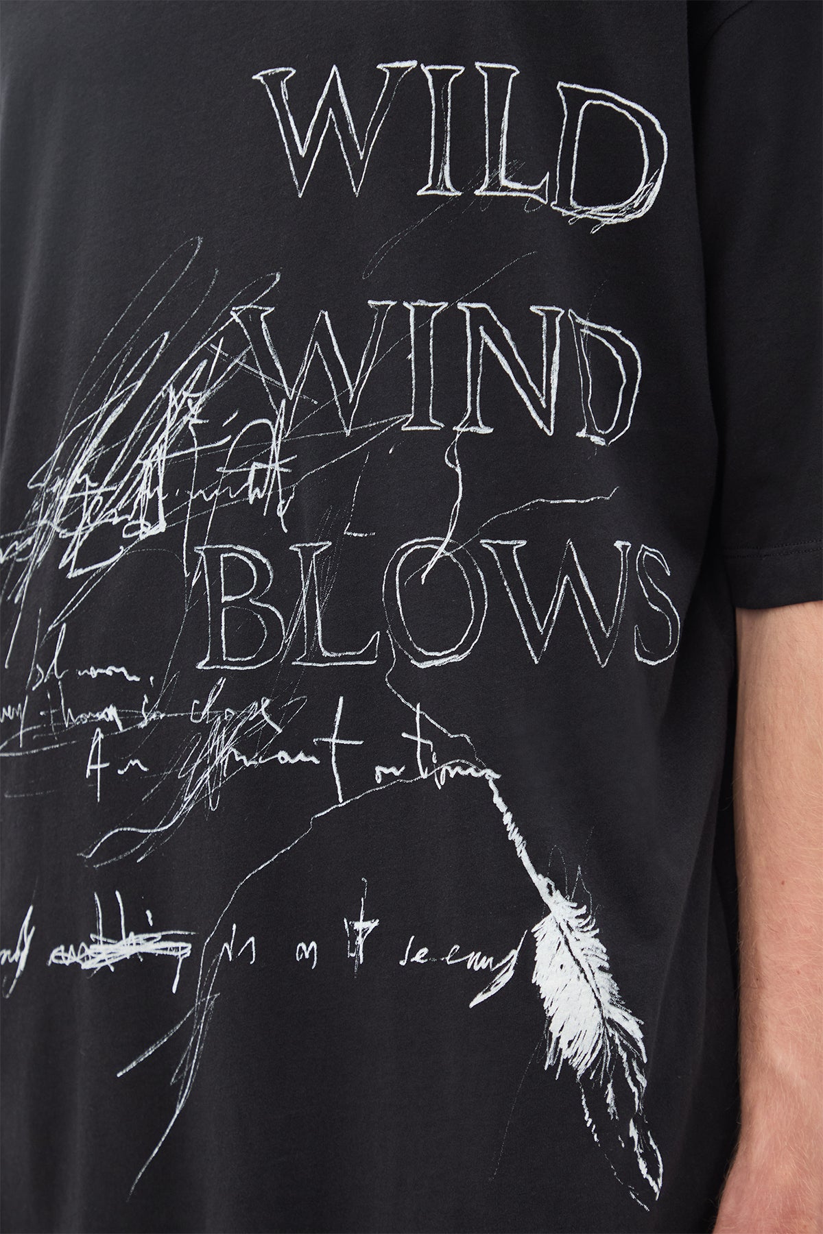 قميص ديتر ''رياح البرية تهب'' عالي الراحة 