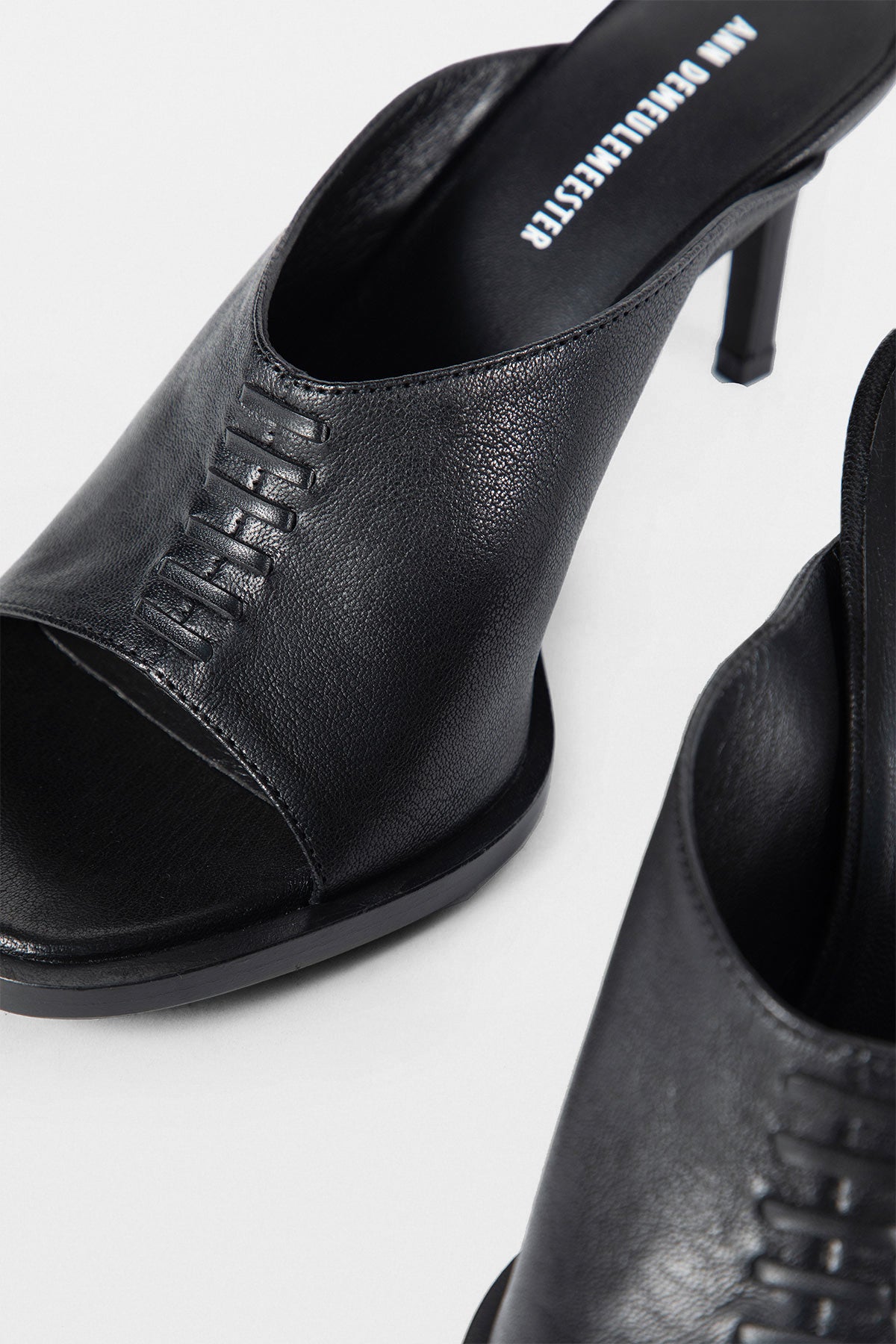 シティミッドヒールサンダル – Ann Demeulemeester