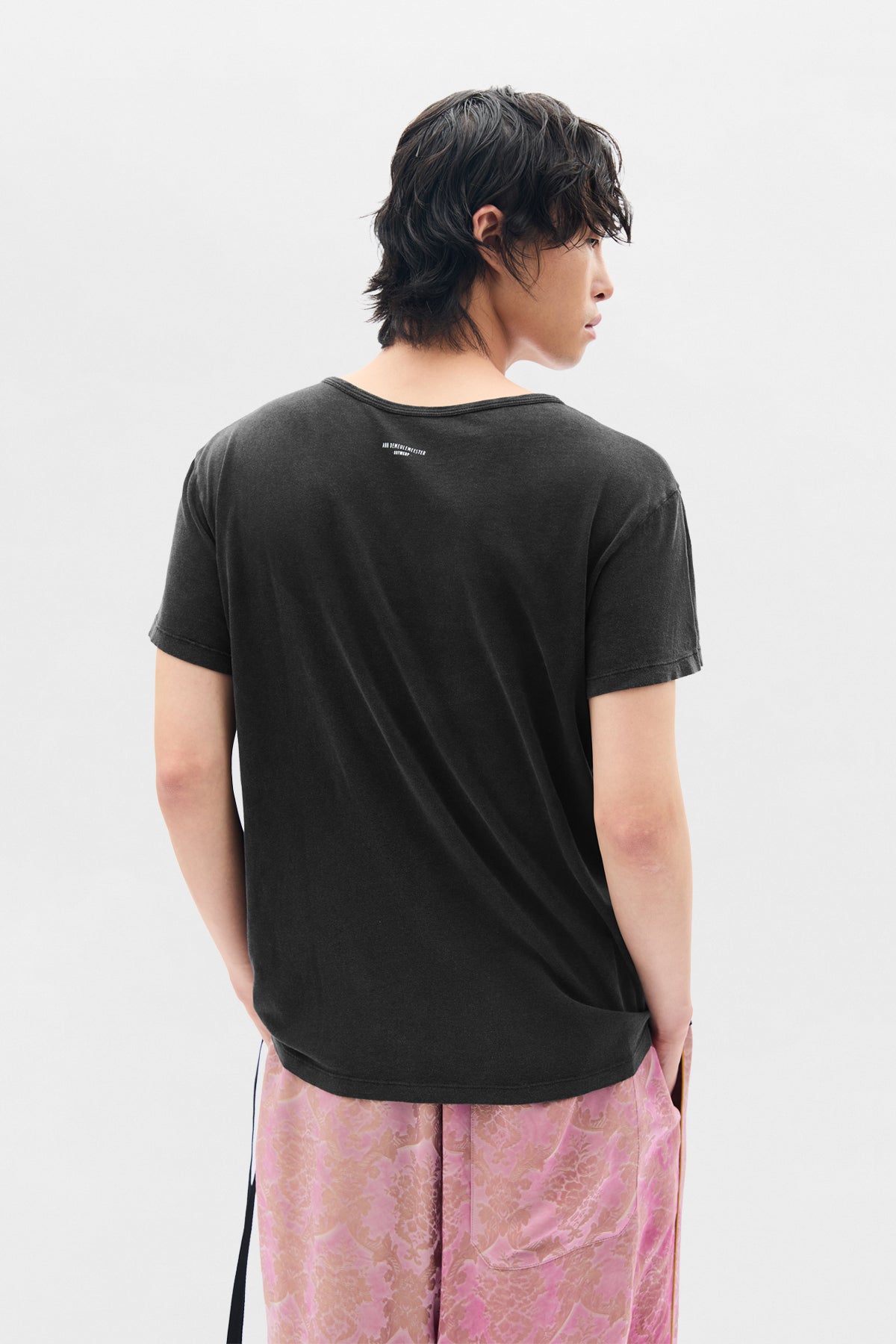 Idar Cropped Standard Fit T-Shirt – Ann Demeulemeester