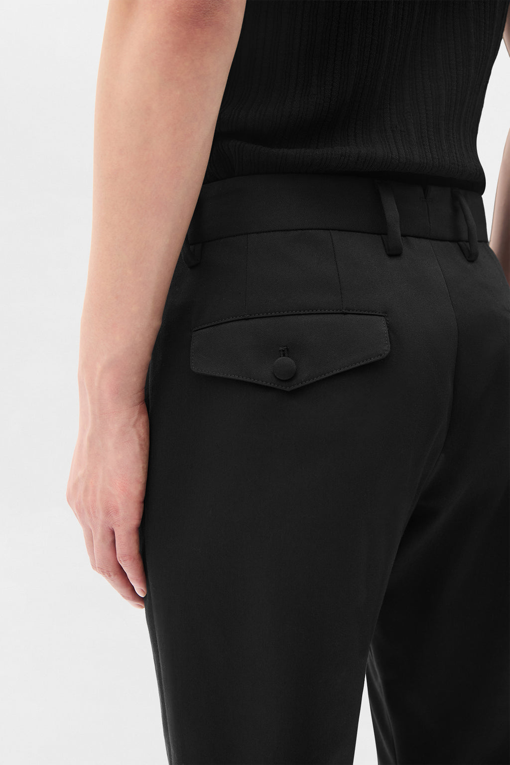 ヴァルド スリムフィット ブーツカット トラウザー 