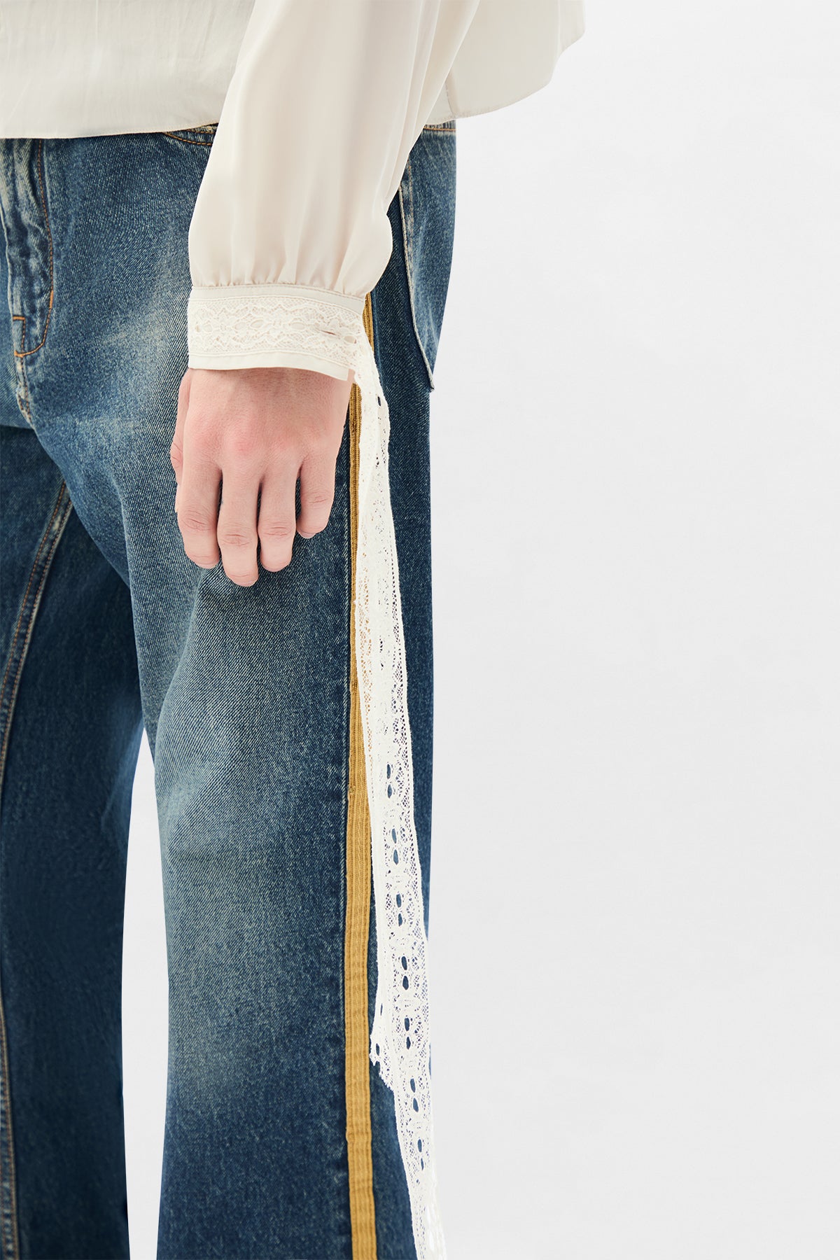 Aesir Comfort Cropped Shirt