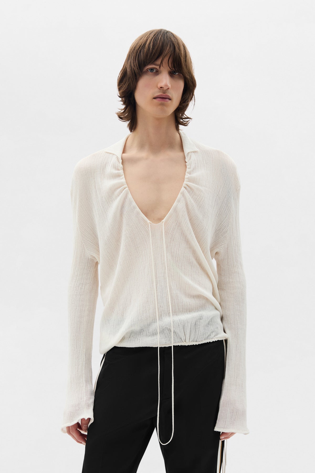 Maglione Tiu Creponette a costine con scollo a V profondo 