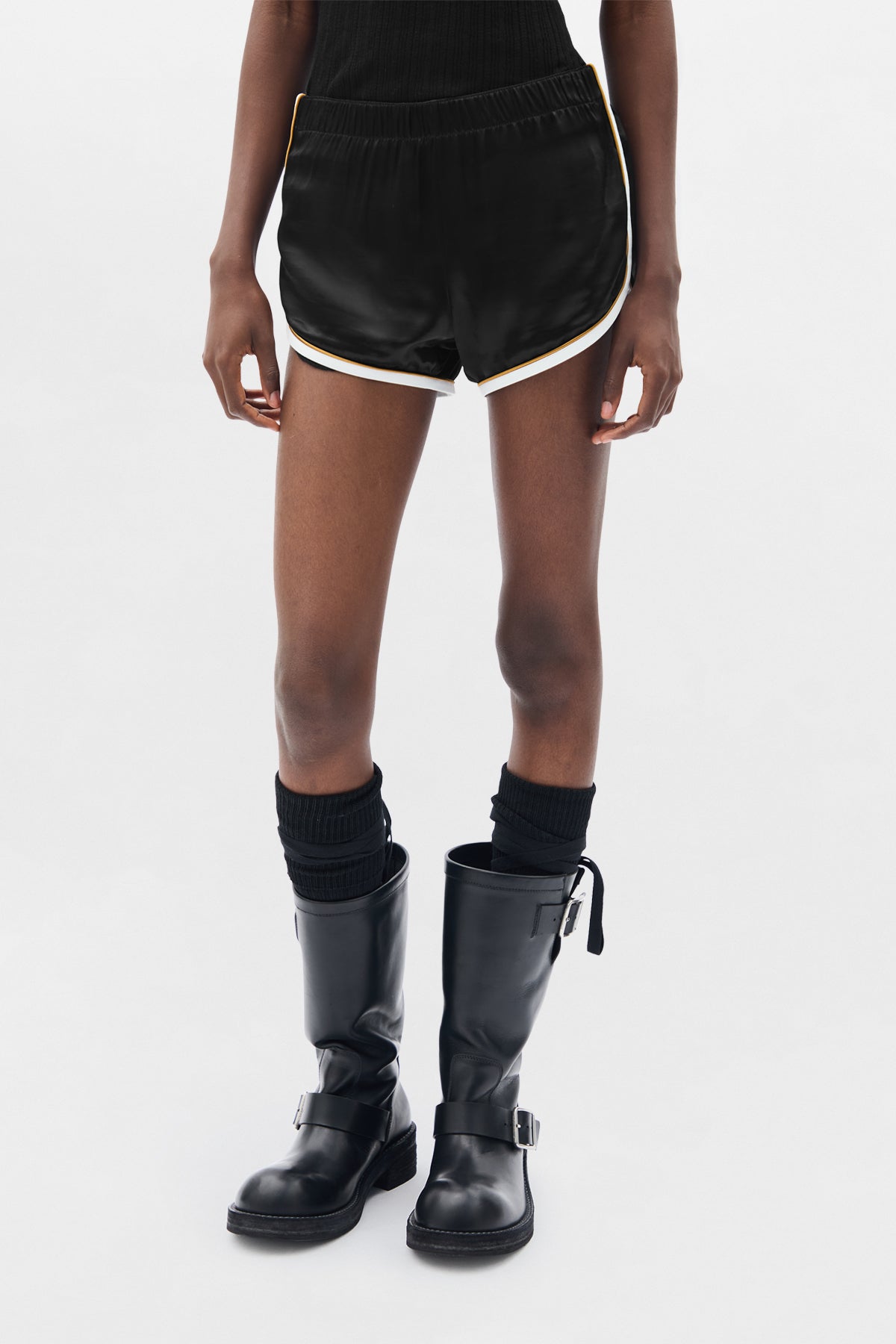 Woman Shorts – Ann Demeulemeester