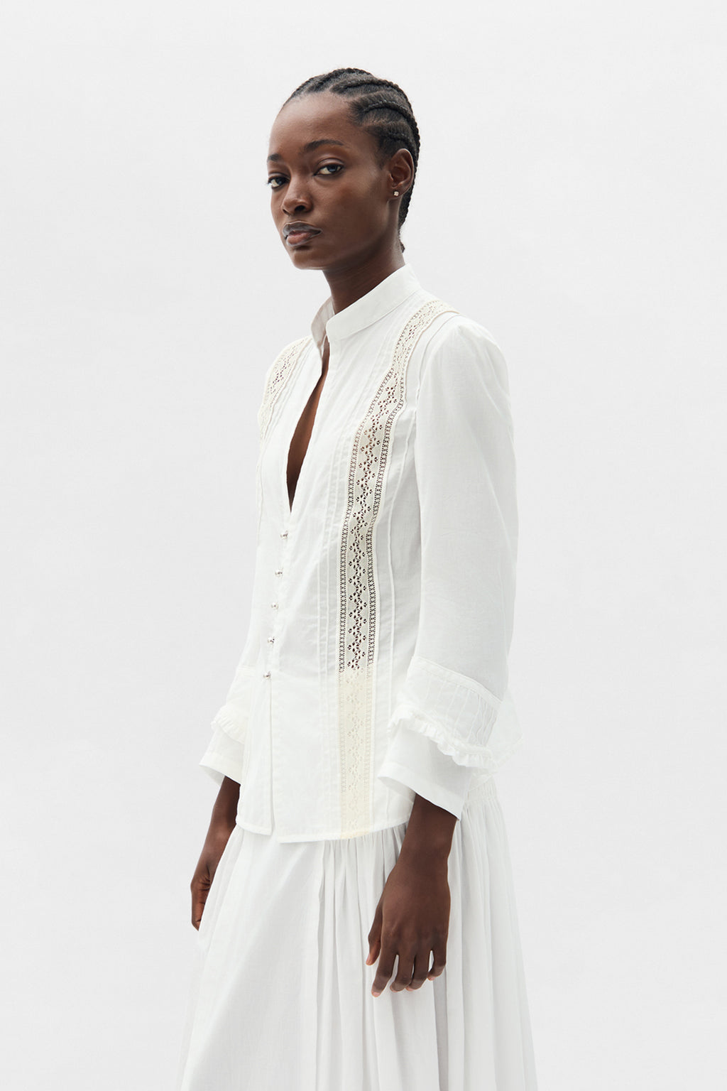 Chemise ouverte Lidy avec rubans en dentelle 