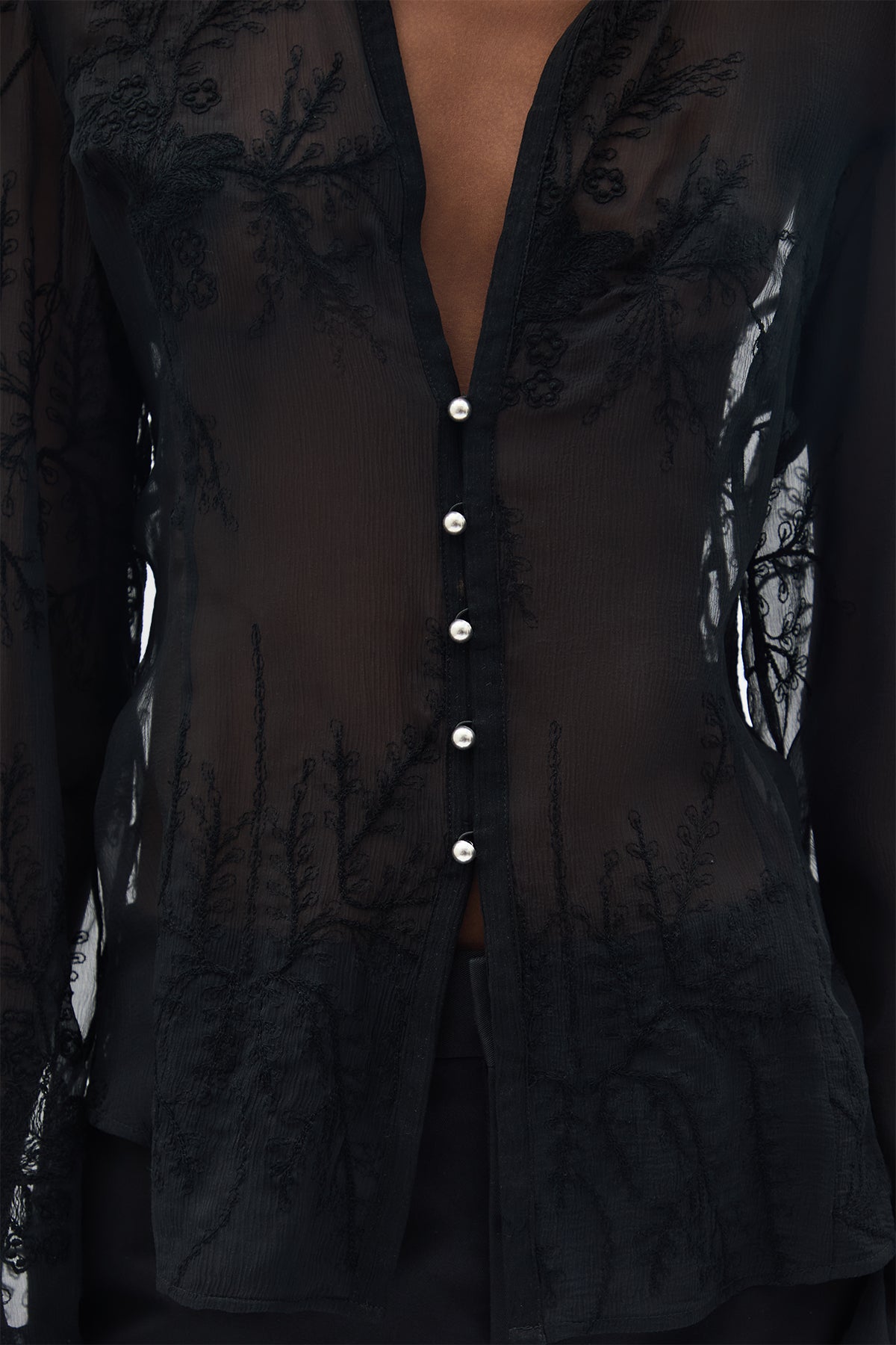 قميص ريا المفتوح من الأمام 