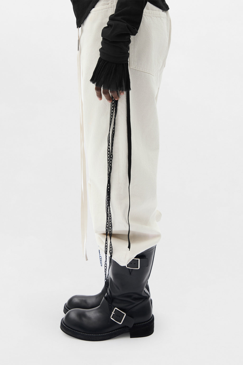 Sann Ruffled Cuffs With Lace Ribbons