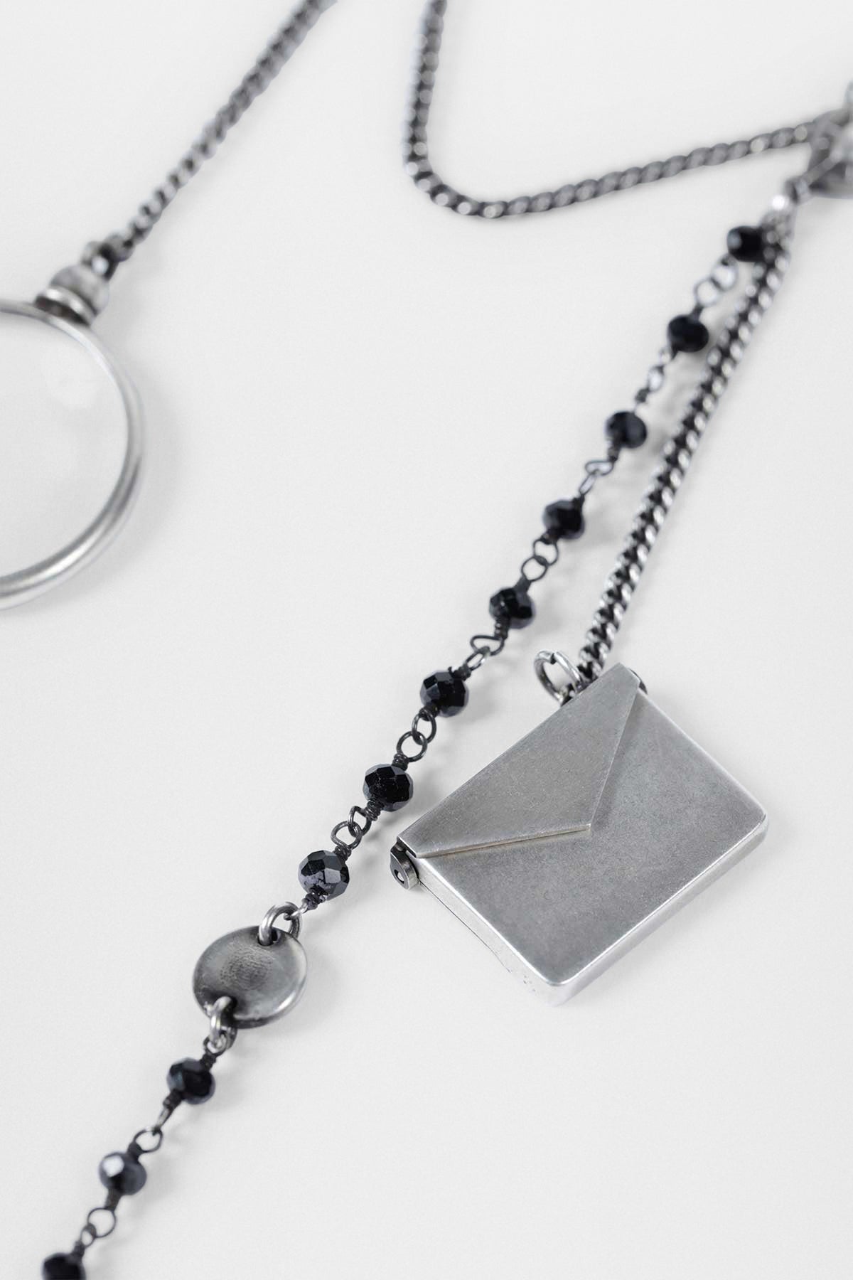 Afsar Beaded Necklace with Feathers