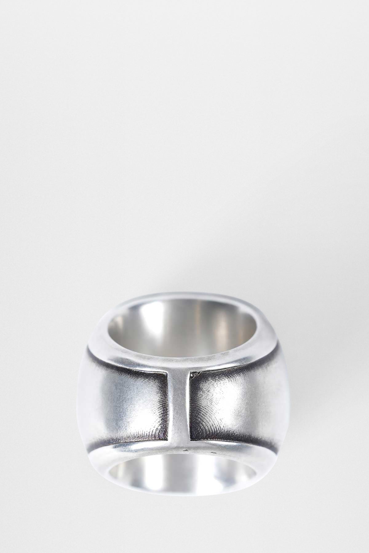 Merr Wide Enameled Ring – Ann Demeulemeester Merr Wide Enameled Ring – Ann Demeulemeester
