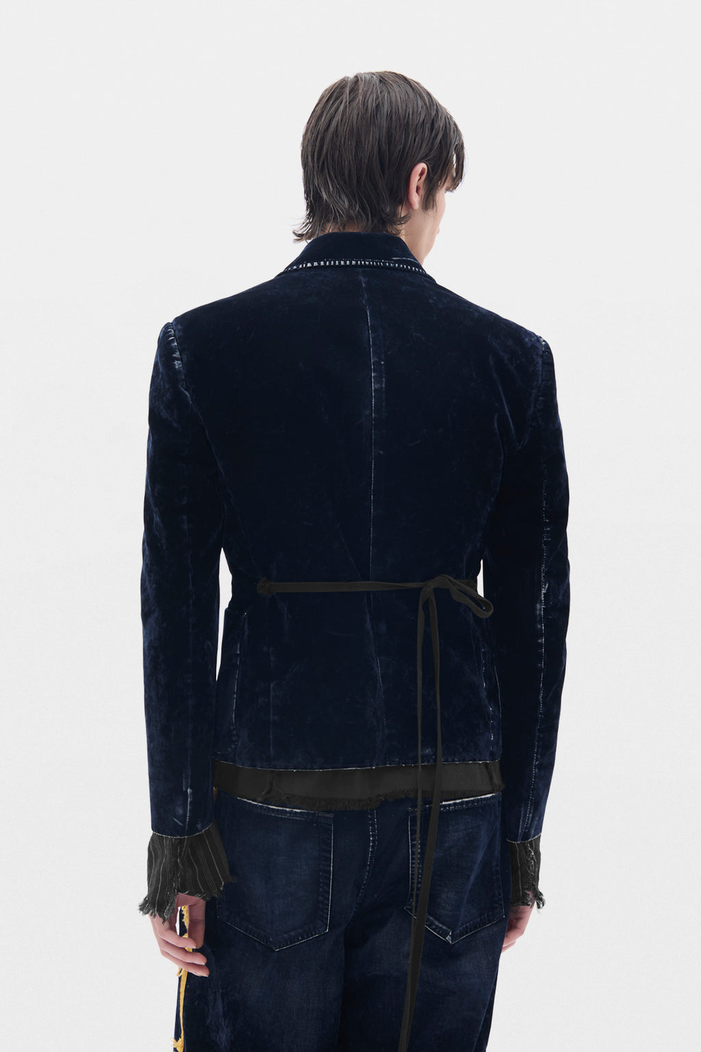 Peton Dekonstruierter Slim Fit Blazer mit gesticktem Emblem 