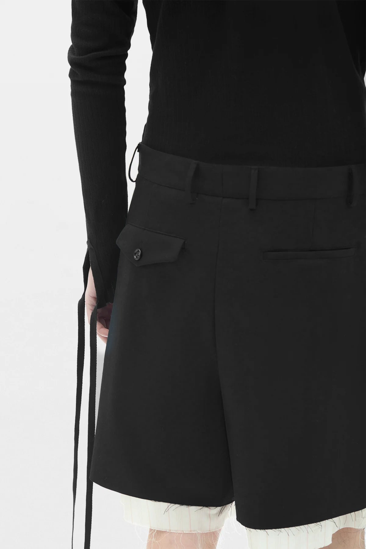 Emund Pleated Shorts with Raw Edge Lining Border