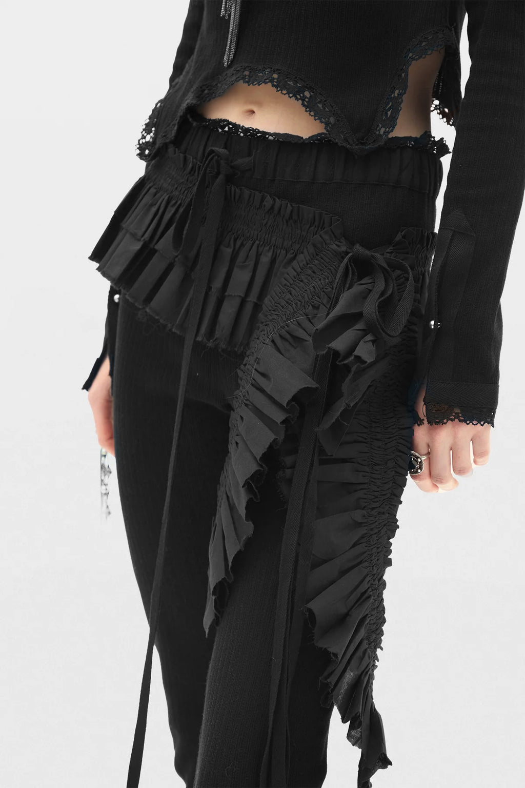 Safira Long Ruffled Belt